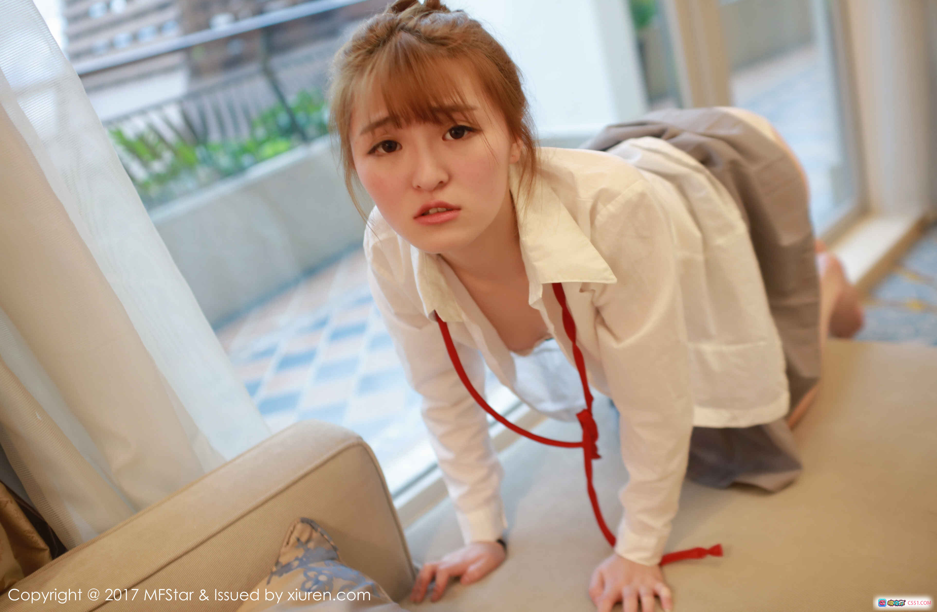 图片[8] - MFStar模范学院伊小七MoMo美腿写真 2017年6月14日Vol.098 精致少女坐姿私房照 47张高清图集 - 就要吻