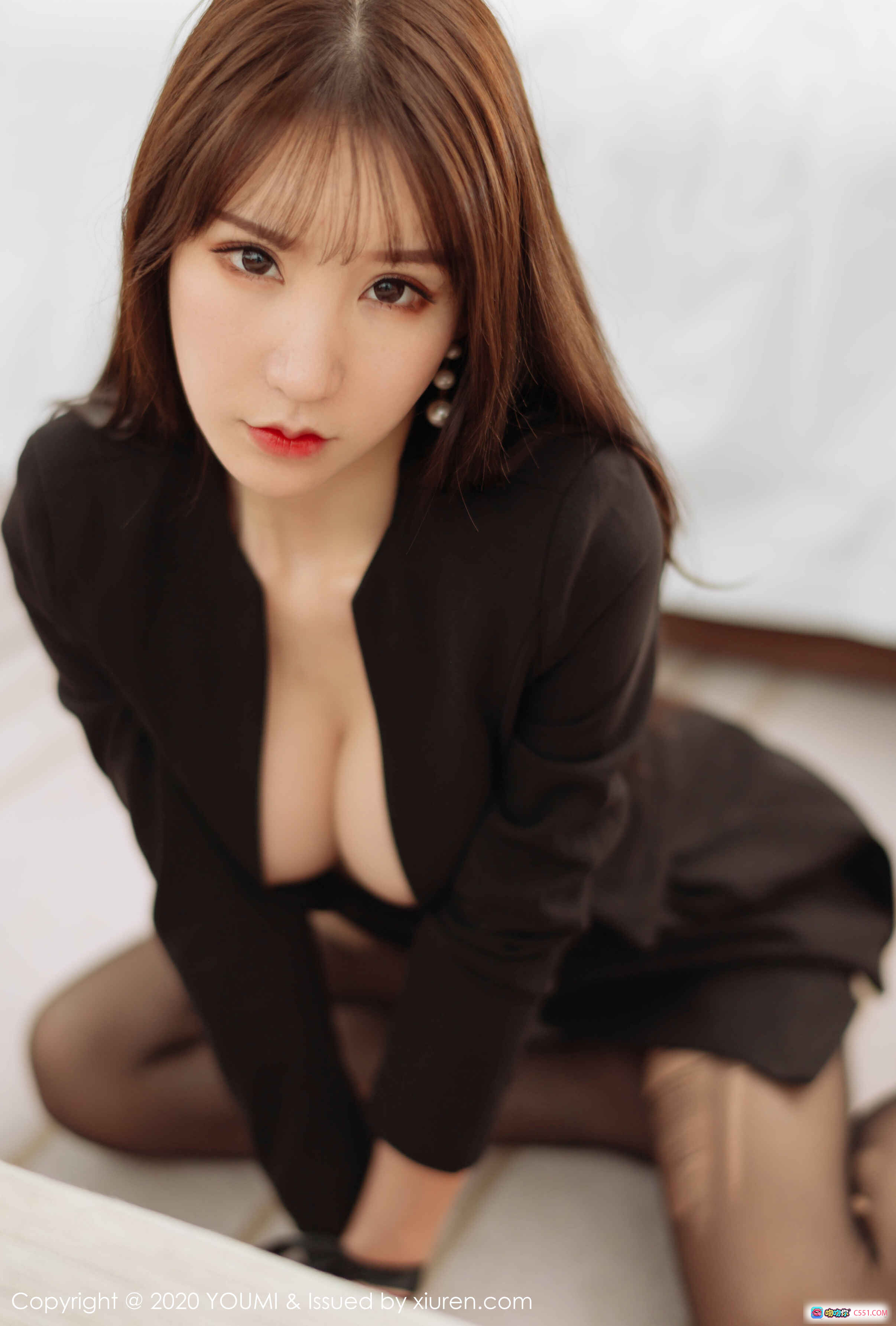 图片[2] - 周于希Sandy性感写真：黑丝美腿+豹纹内衣+职场OL风，HuaYang花漾2020.04.03 VOL.234高清图集 - 就要吻