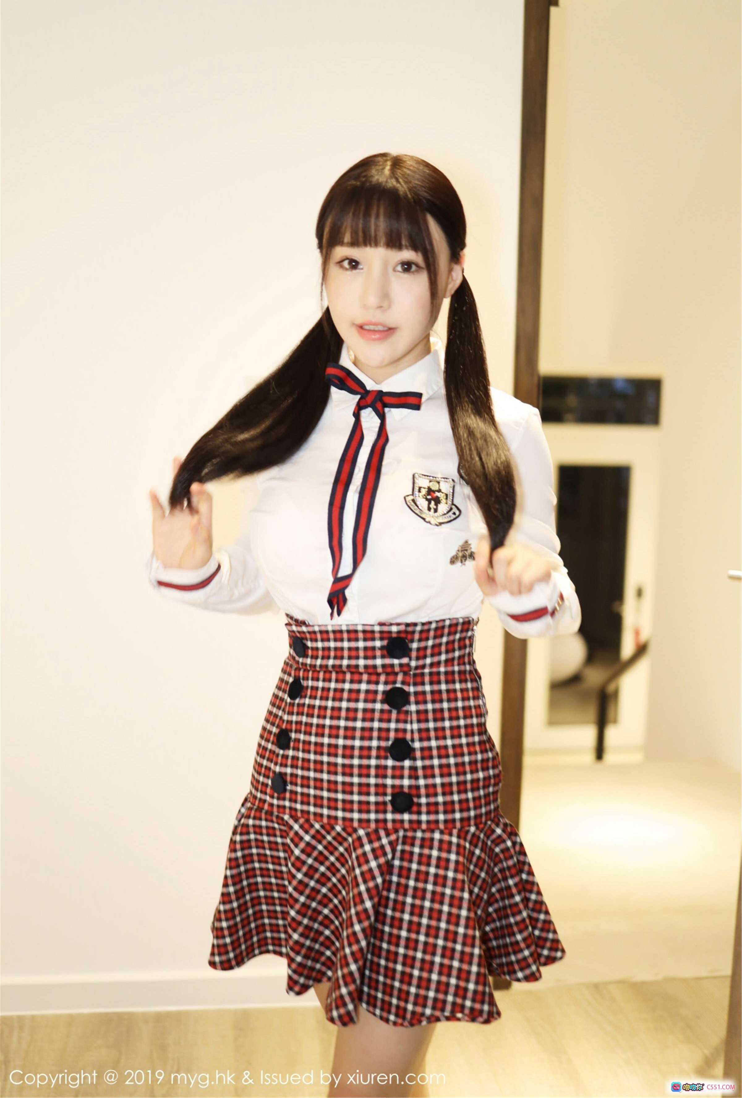 图片[10] - MyGirl美媛馆朱可儿校服写真｜红格百褶裙+白衬衫+双马尾少女风｜2019年5月VOL.355高清图集 - 就要吻