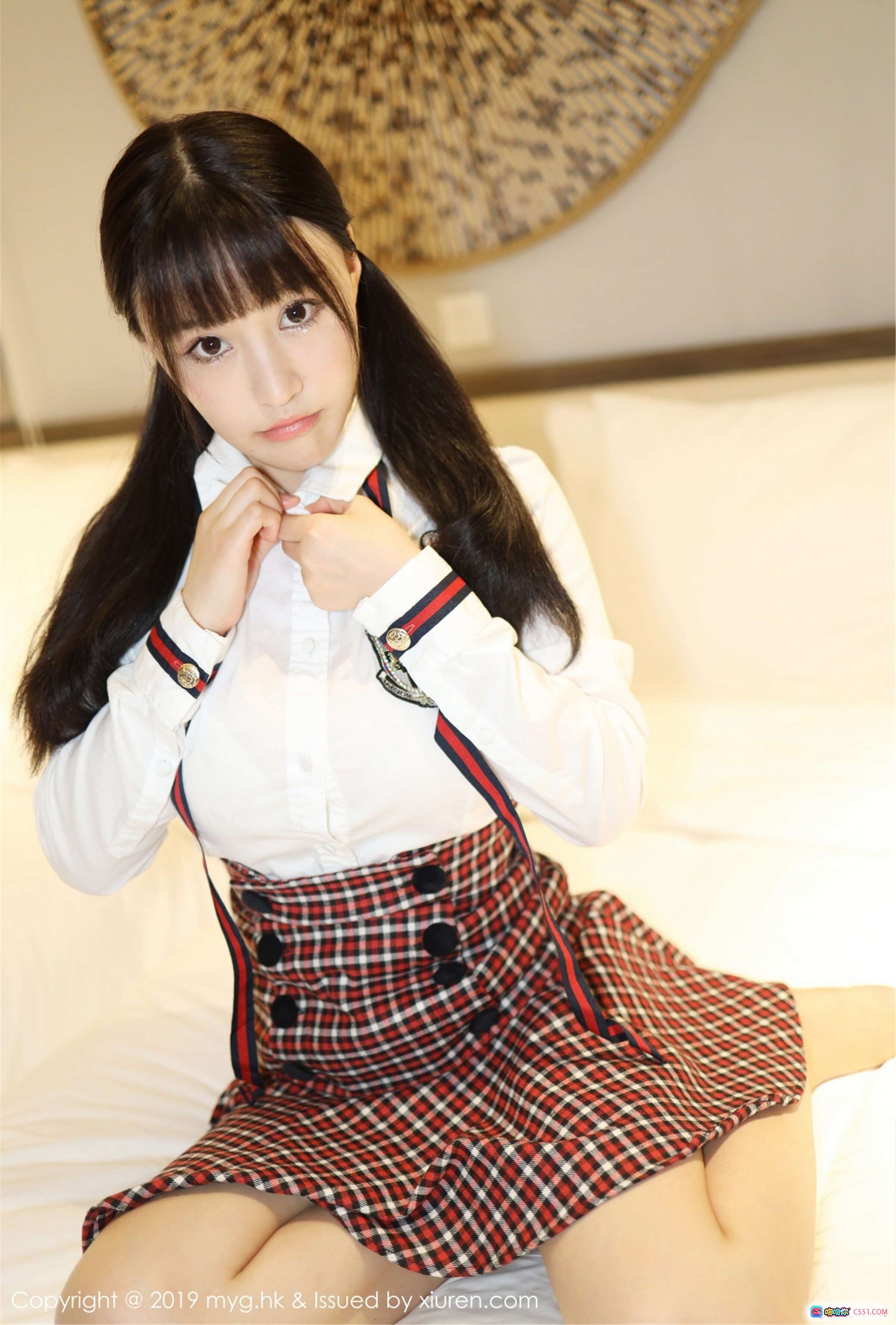 图片[8] - MyGirl美媛馆朱可儿校服写真｜红格百褶裙+白衬衫+双马尾少女风｜2019年5月VOL.355高清图集 - 就要吻