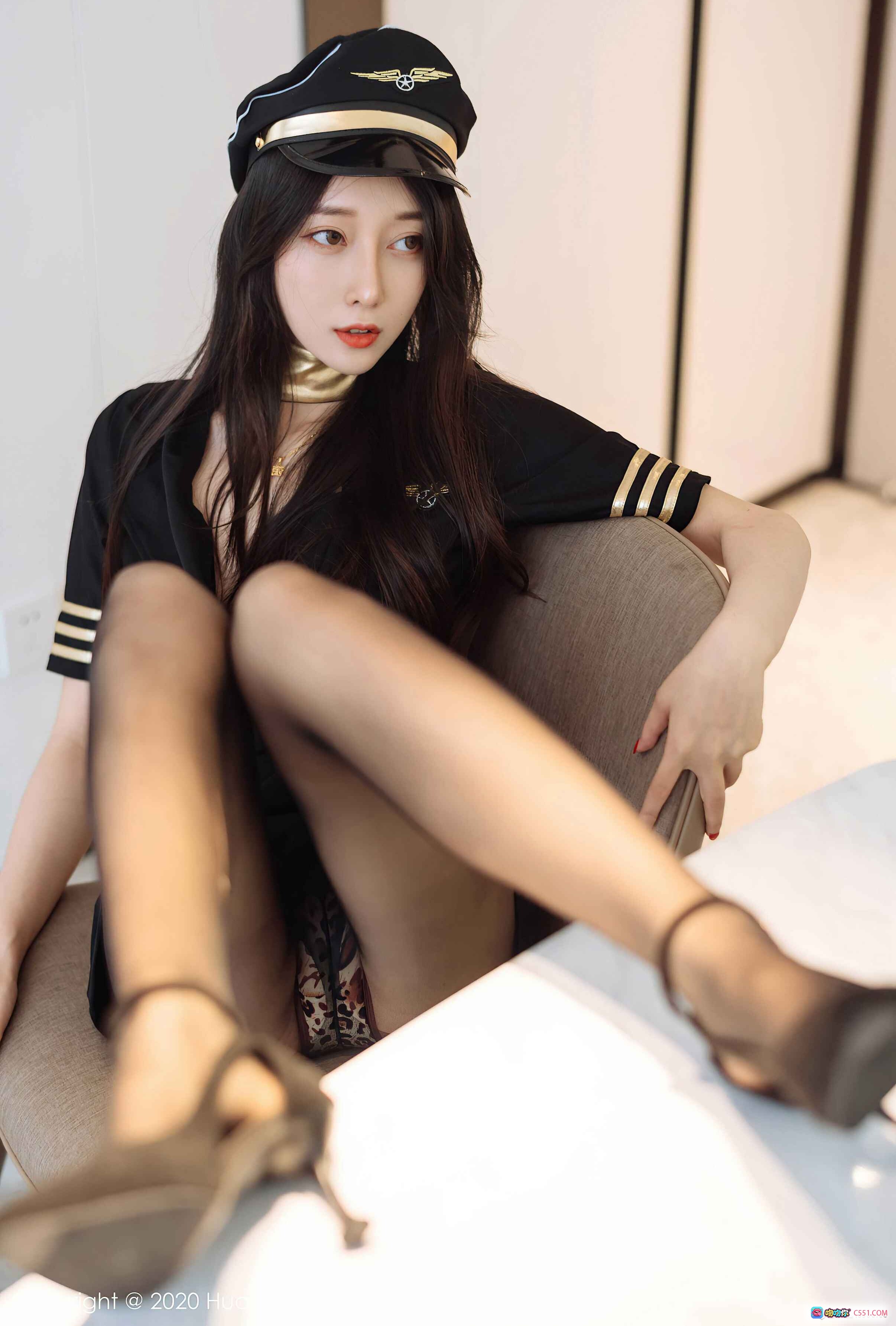 图片[9] - HuaYang花漾2020.08.07 Vol.269 玥儿玥er 空姐制服黑丝美腿写真 优雅坐姿高清摄影集 - 就要吻