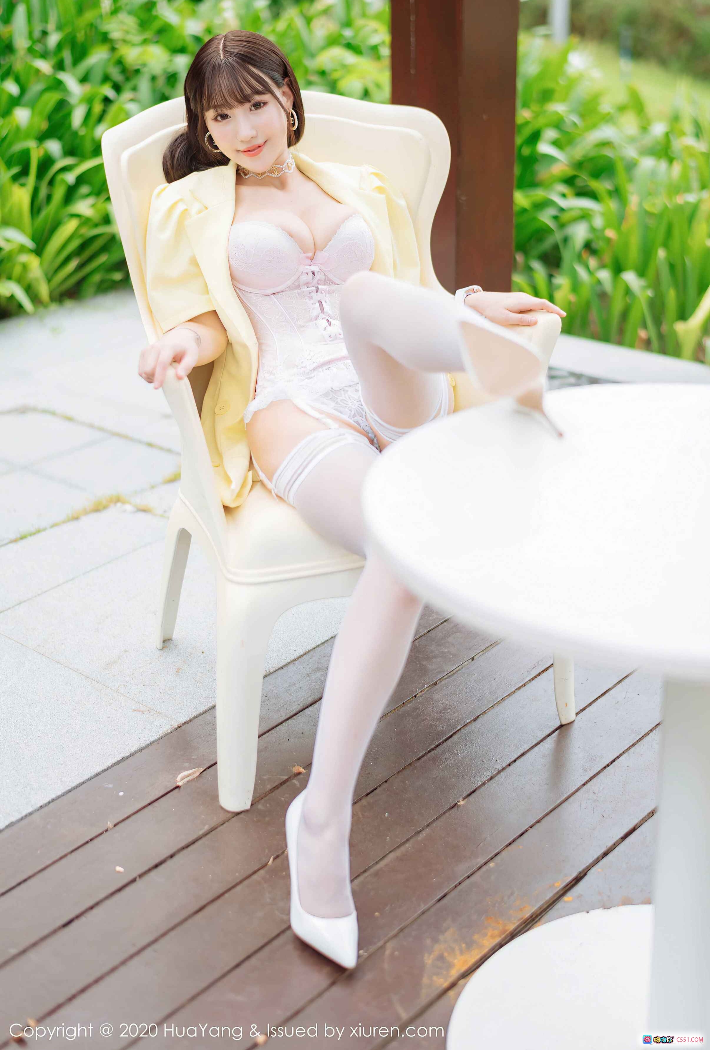 图片[7] - 朱可儿Flower性感写真 | 粉色蕾丝内衣+黄色外套+白色丝袜 | HuaYang花漾Vol.261优雅坐姿美拍 - 就要吻