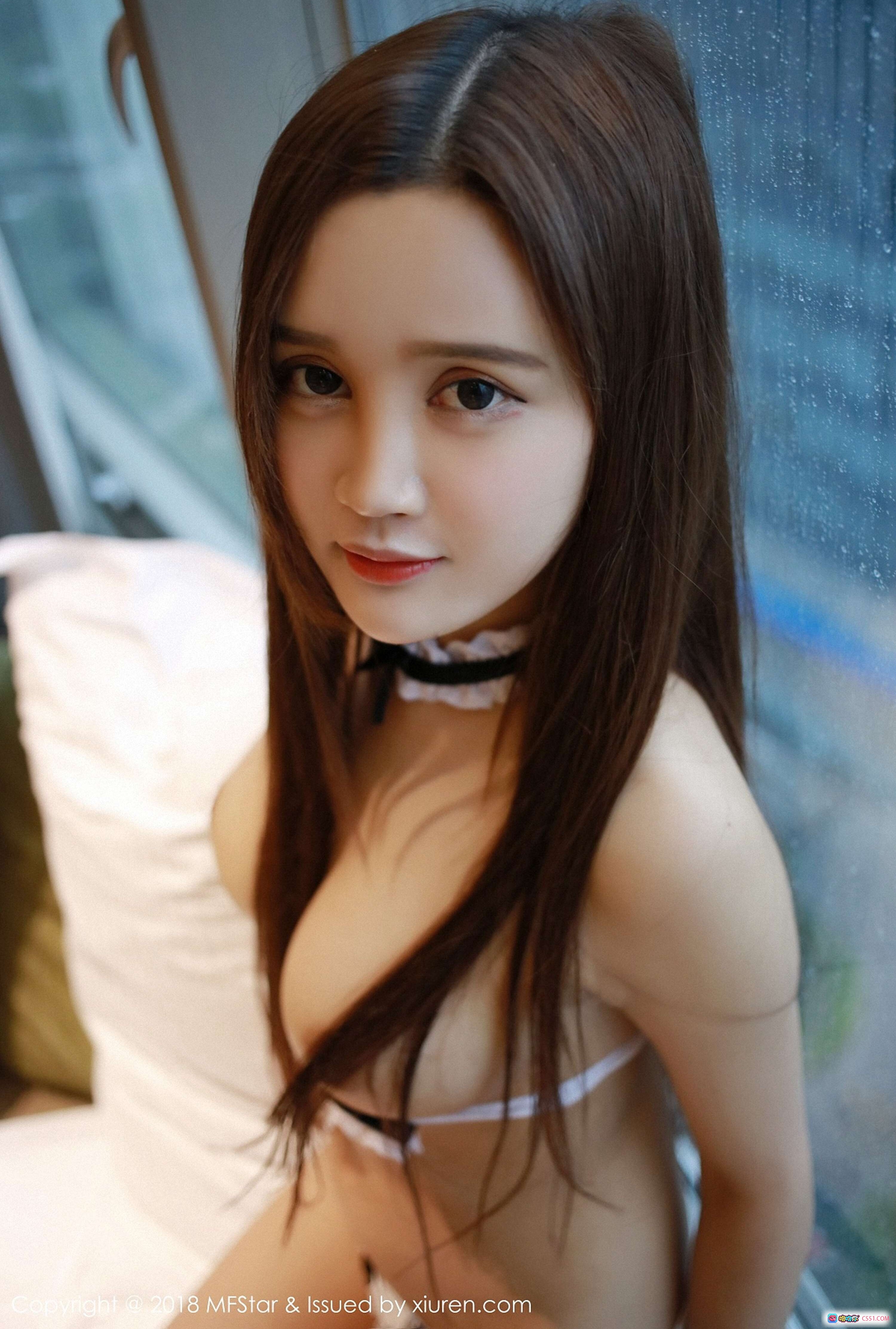 图片[8] - MFStar模范学院姗姗2018.08.16 Vol.139 白色蕾丝内衣黑蝴蝶结颈饰美腿写真高清图集 - 就要吻