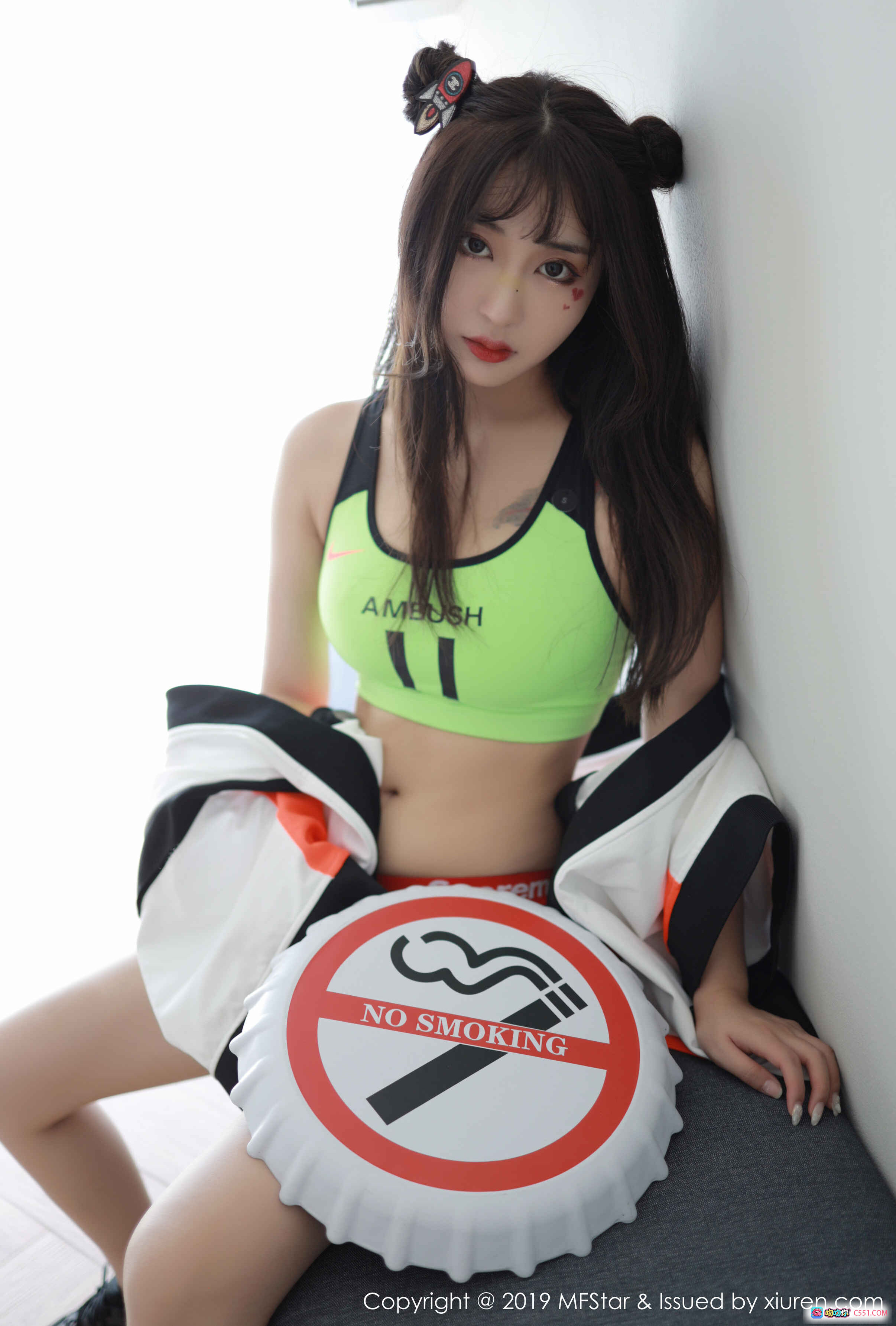 图片[4] - MFStar模范学院2019.11.04 Vol.226 Betty林子欣 绿色运动内衣 黑白外套 双马尾造型 室内写真 时尚潮流 高清美图 - 就要吻