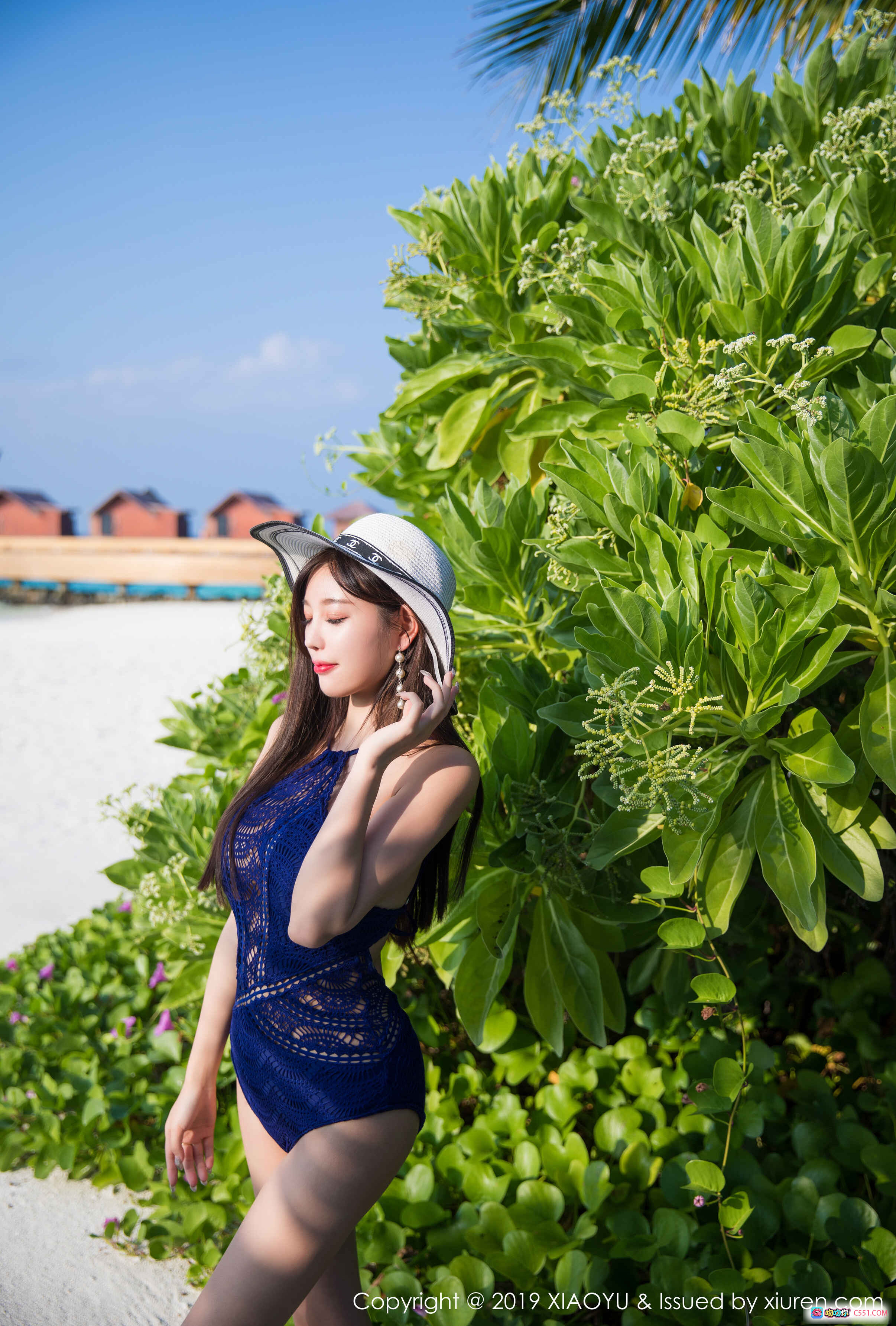 图片[6] - 杨晨晨sugar热带绿植写真 | 蓝色镂空泳衣+宽檐帽 | XIAOYU语画界VOL.099 2019.06.28 - 就要吻
