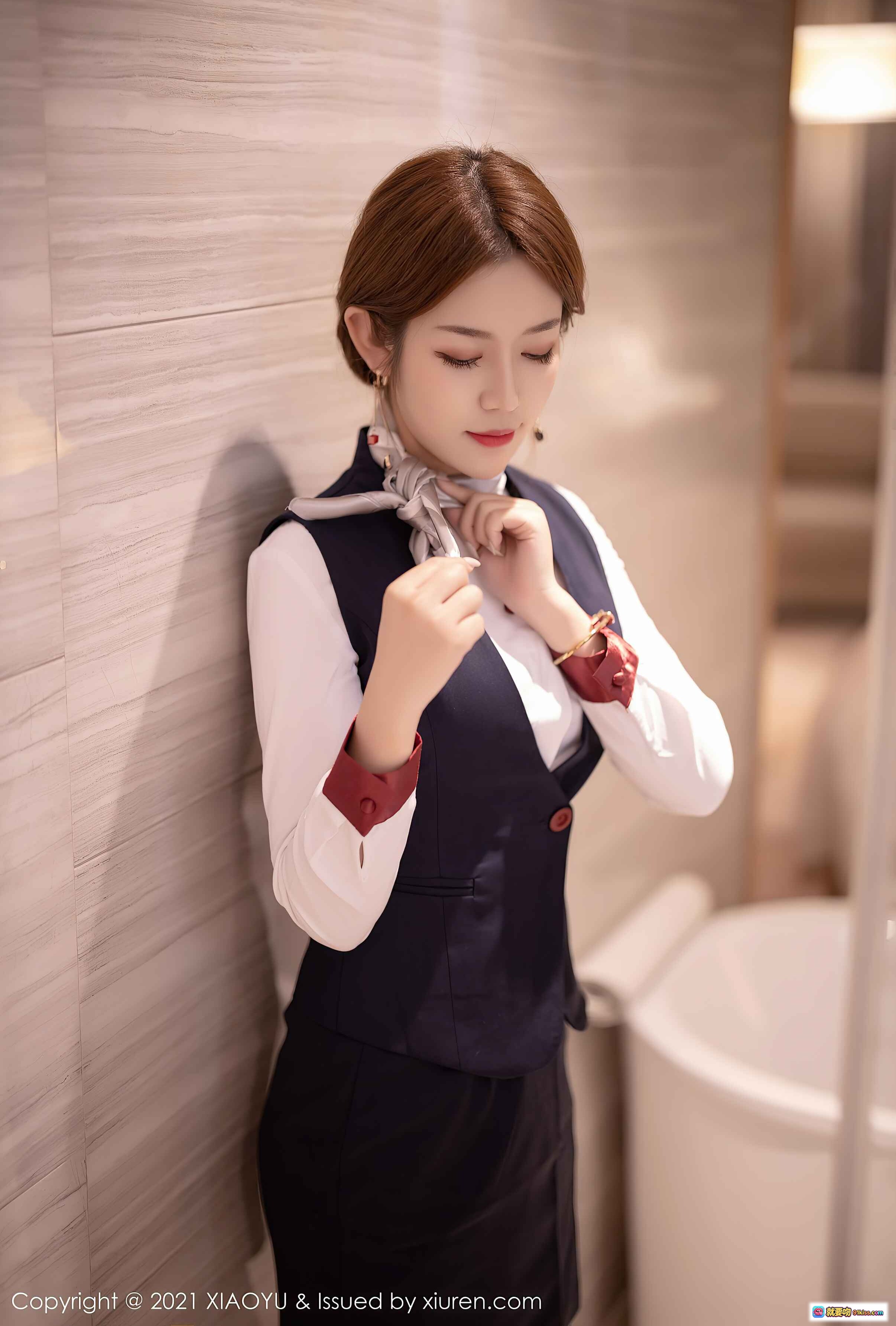 图片[6] - XIAOYU语画界2021.01.12 VOL.449 梦梵 空姐制服 黑丝美腿 高跟鞋 优雅坐姿 室内写真 77张高清图 - 就要吻