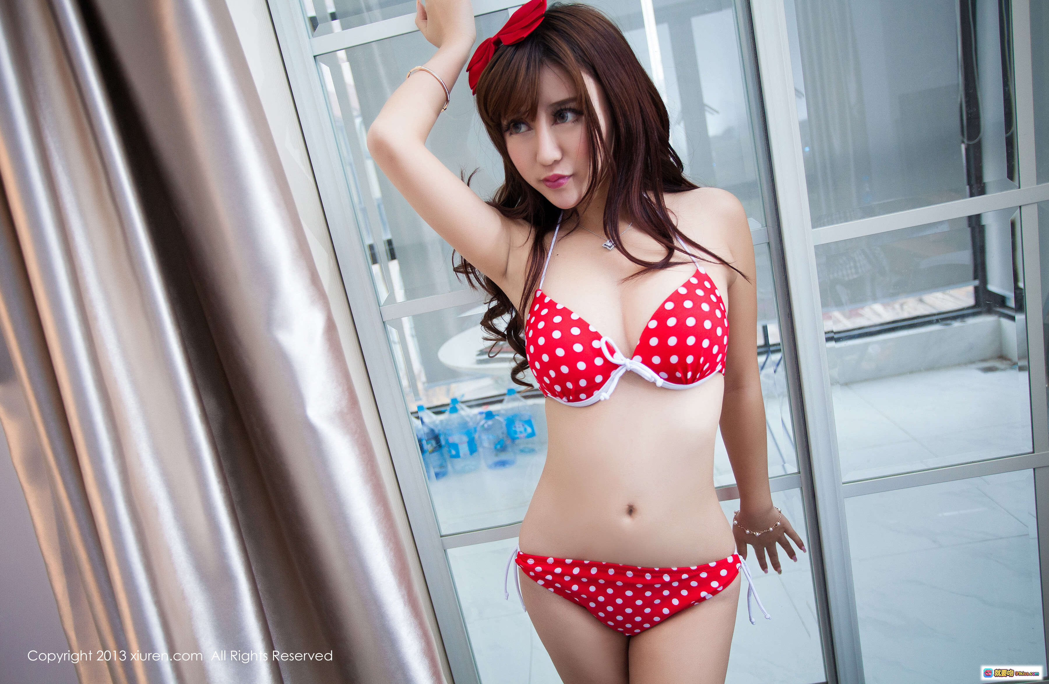 图片[9] - 美妮MuMu性感写真 | 白色T恤红内裤高跟鞋床上私房照 | XIUREN秀人网2013经典图集 - 就要吻