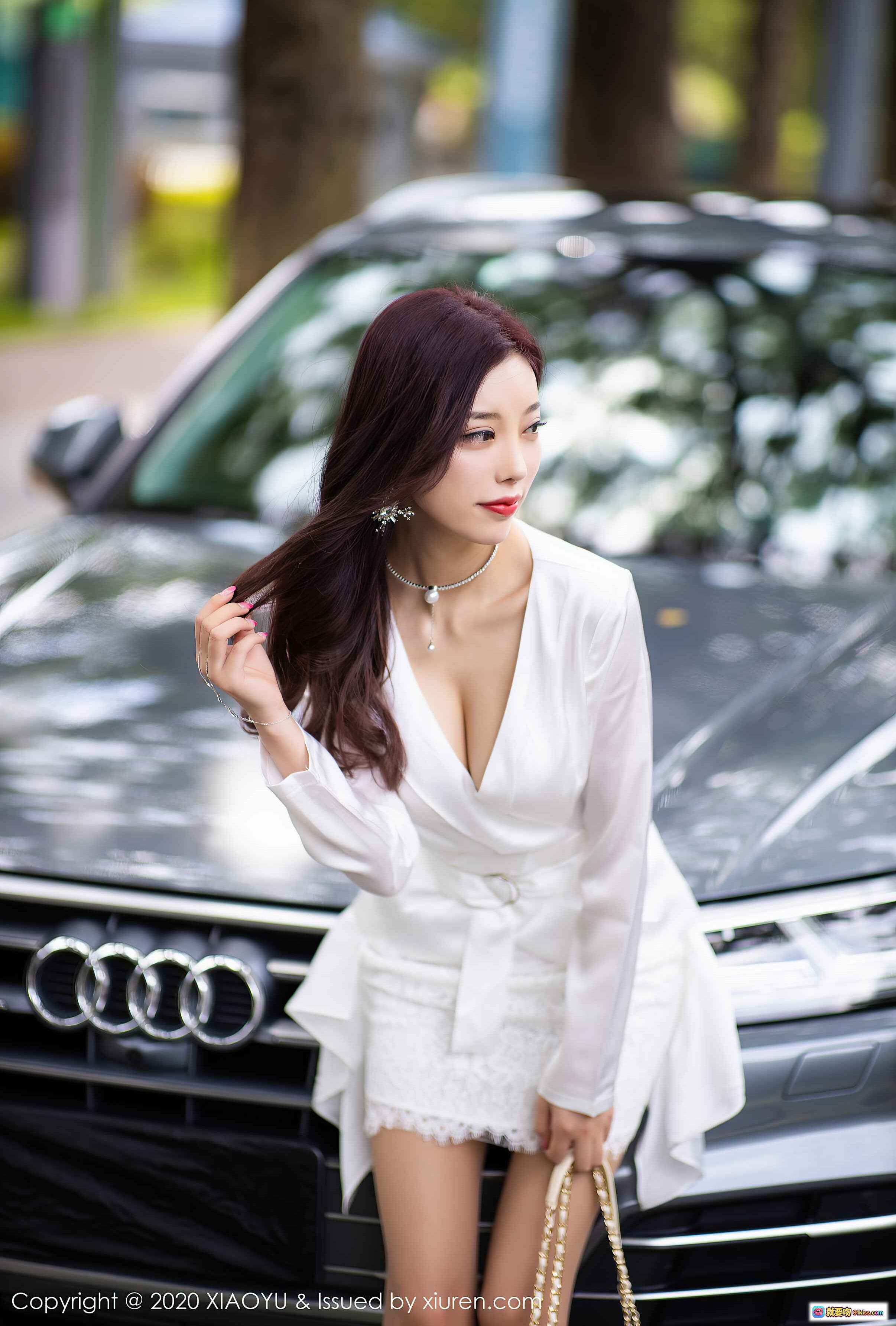 图片[10] - 杨晨晨Sugar白裙性感写真 | 奥迪车前优雅姿态 | XIAOYU语画界Vol.353高清美图 - 就要吻