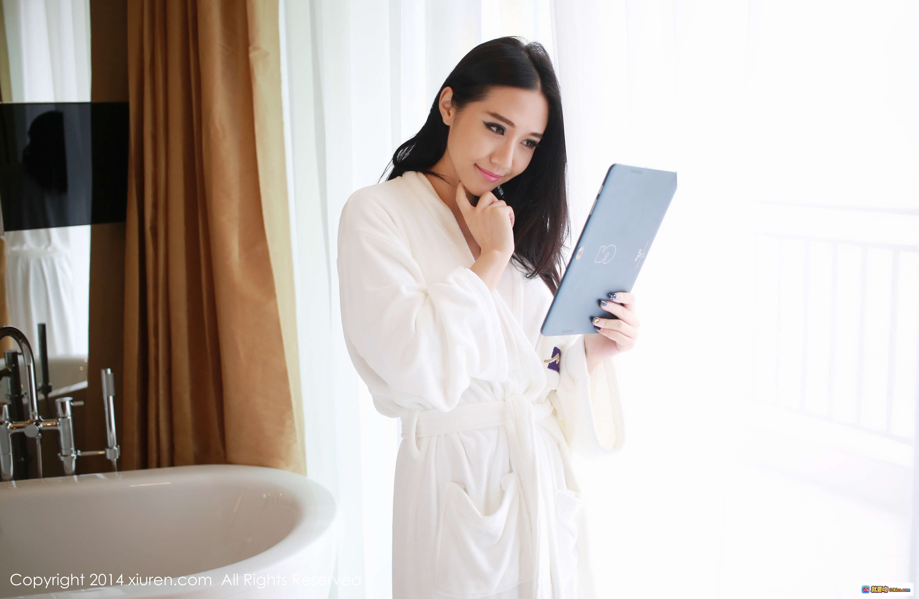 图片[2] - XIUREN秀人网2014.02.07 NO.099 模特合集131P 粉色比基尼温泉写真 黑发美女自然光户外摄影 CYL摄影 - 就要吻