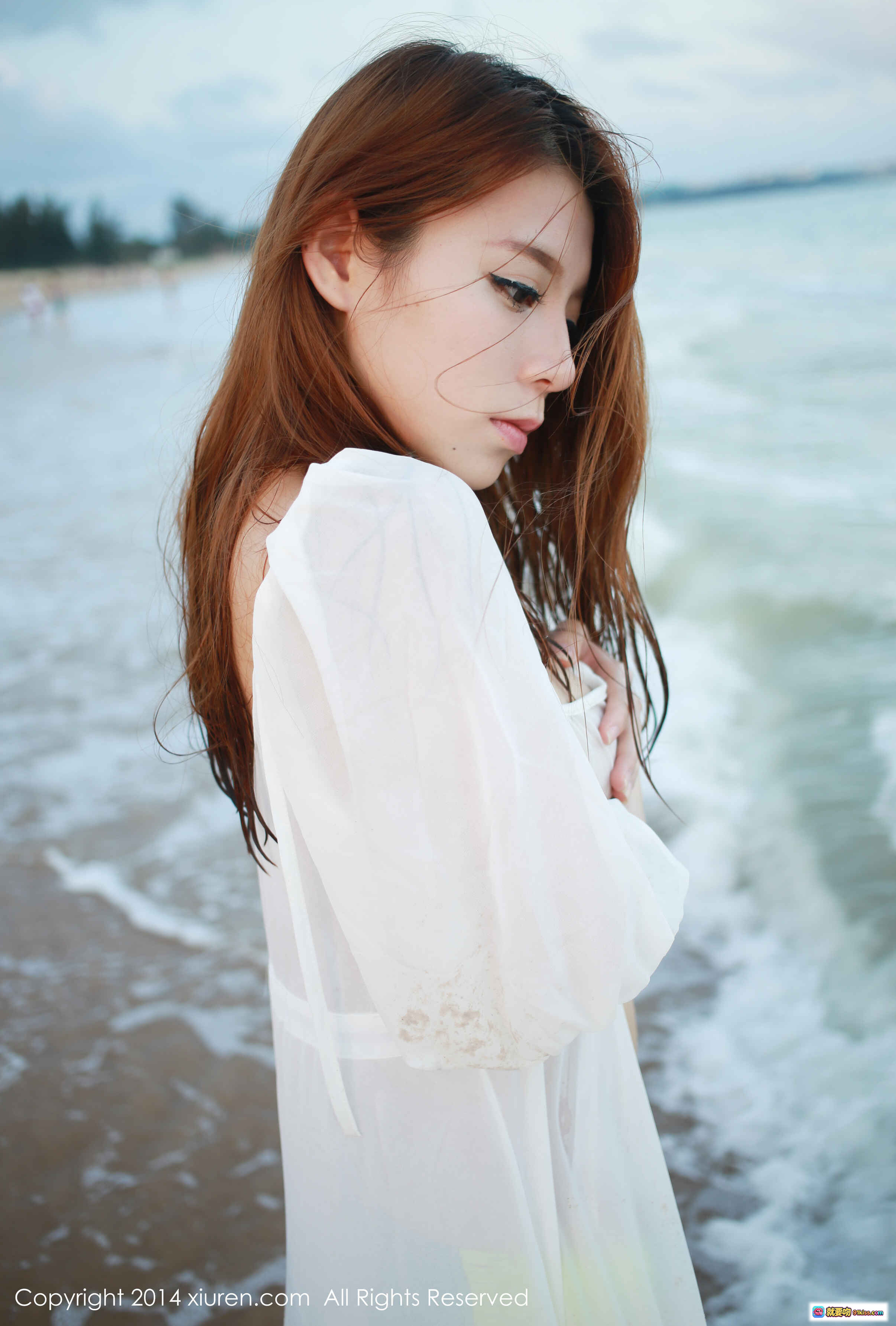 图片[7] - 嘉宝贝儿海边写真 | 白色透视上衣性感私房照 | XIUREN秀人网2014年6月27日No.165 | 沙滩海浪自然光柔美风格 - 就要吻
