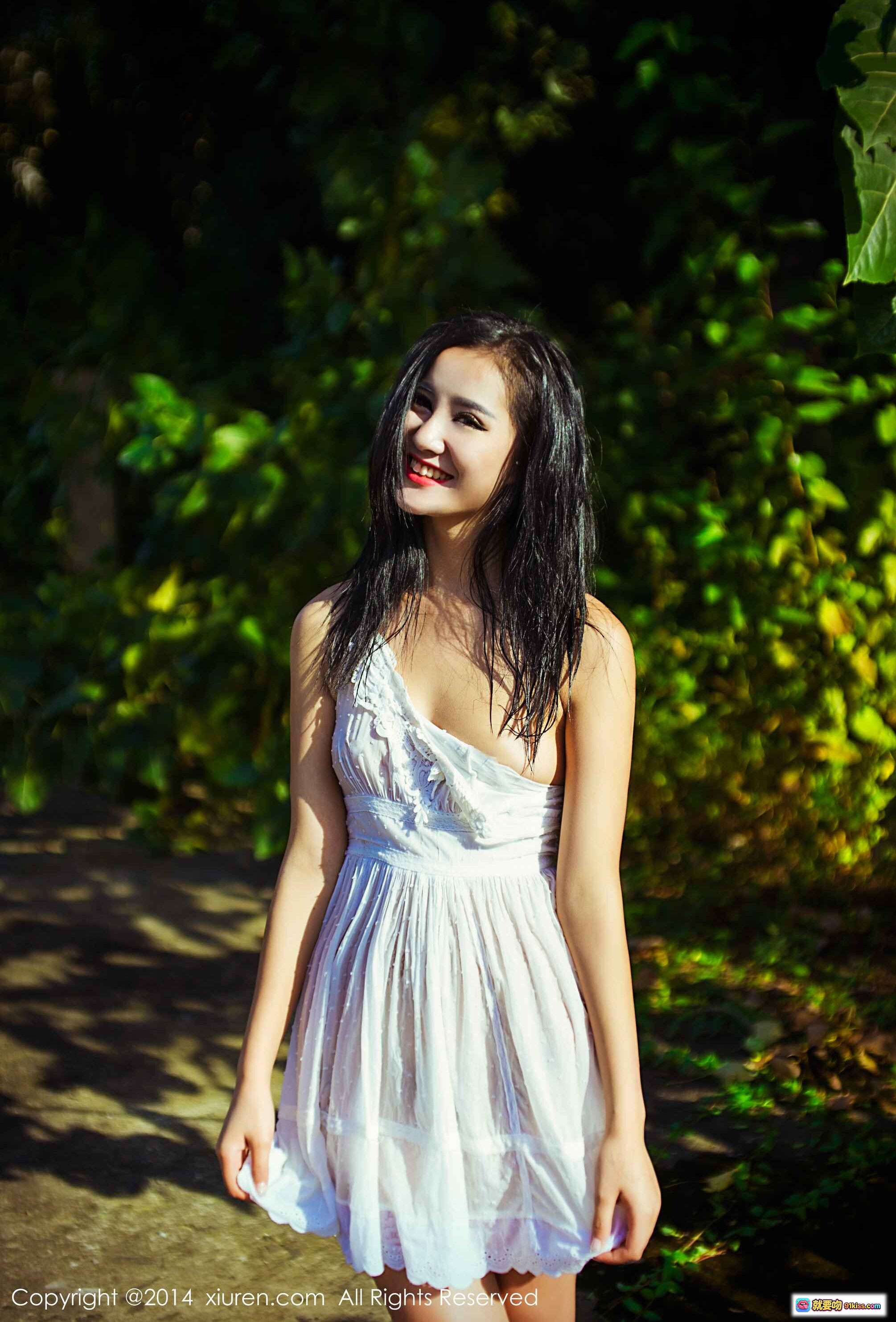 图片[2] - 刘薇拉性感写真 | 白色蕾丝内衣 | 户外绿植背景 | 秀人网2014经典图集 - 就要吻