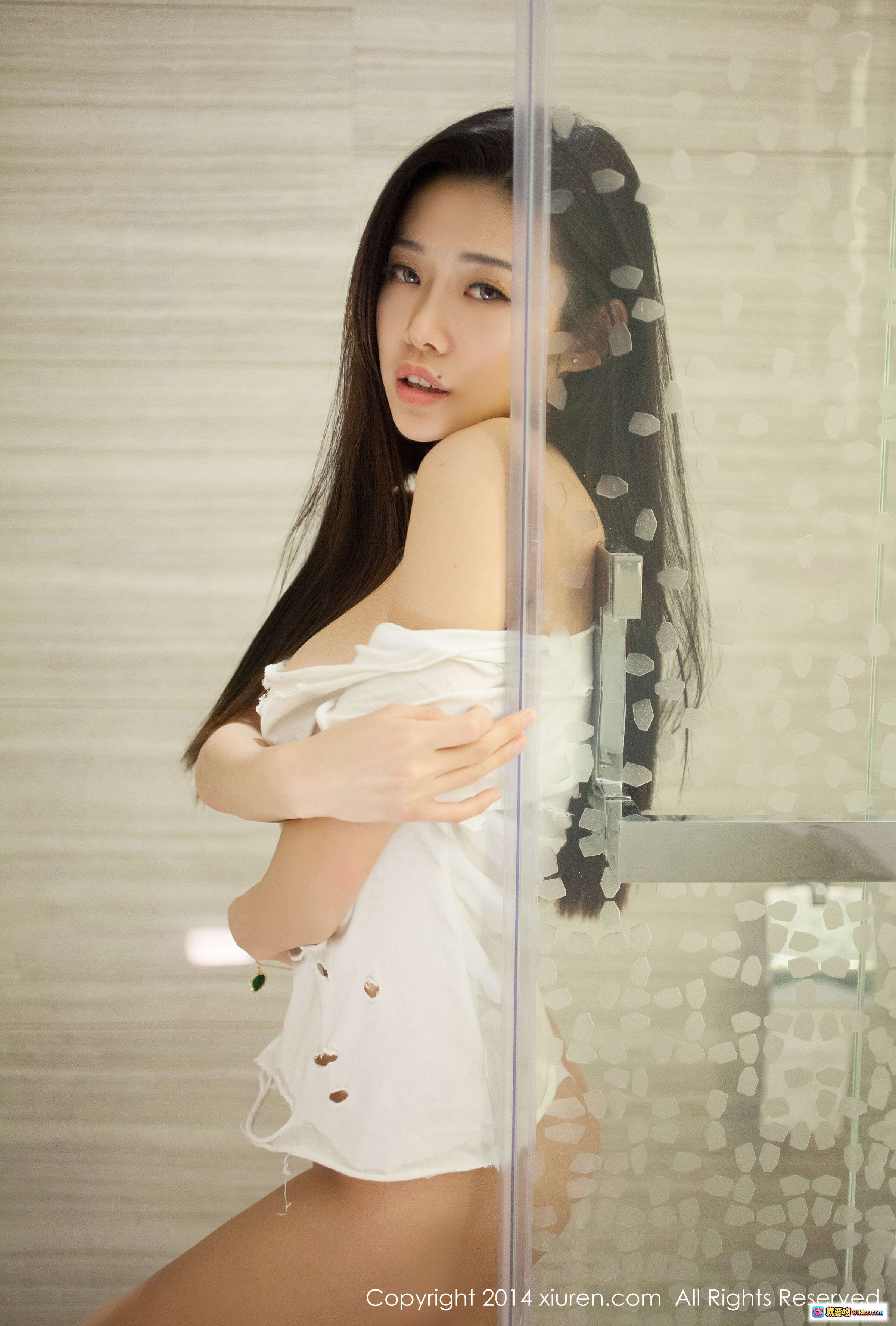 图片[7] - XIUREN秀人网2014.07.28 No.184 Luvian本能写真｜浴室私房性感白裙长发美女｜高清50P大图合集 - 就要吻