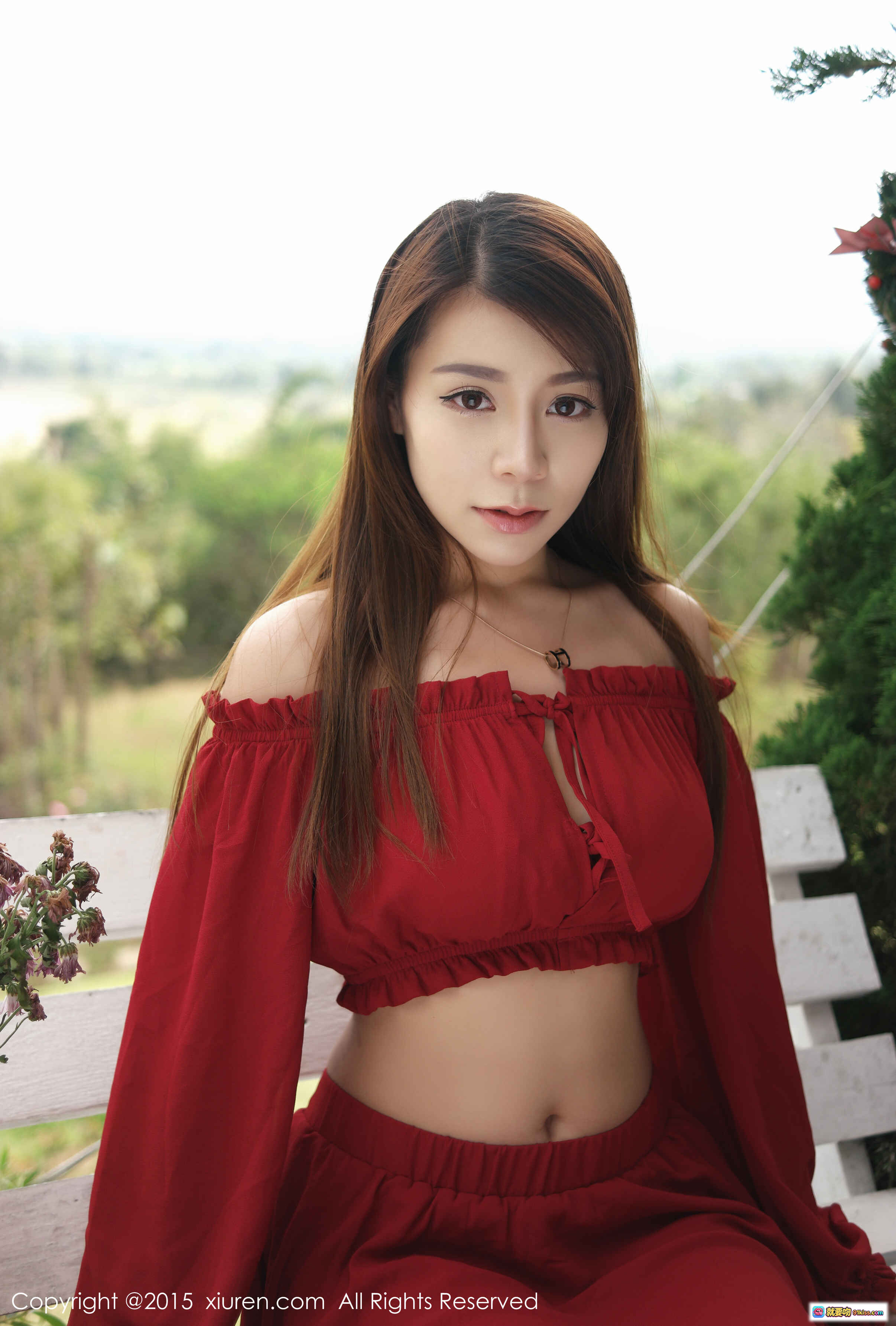 图片[7] - XIUREN秀人网2015.03.04 NO.303 vetiver嘉宝贝儿 红色露肩上衣户外写真 自然风景背景 甜美气质少女 49张高清图集 - 就要吻