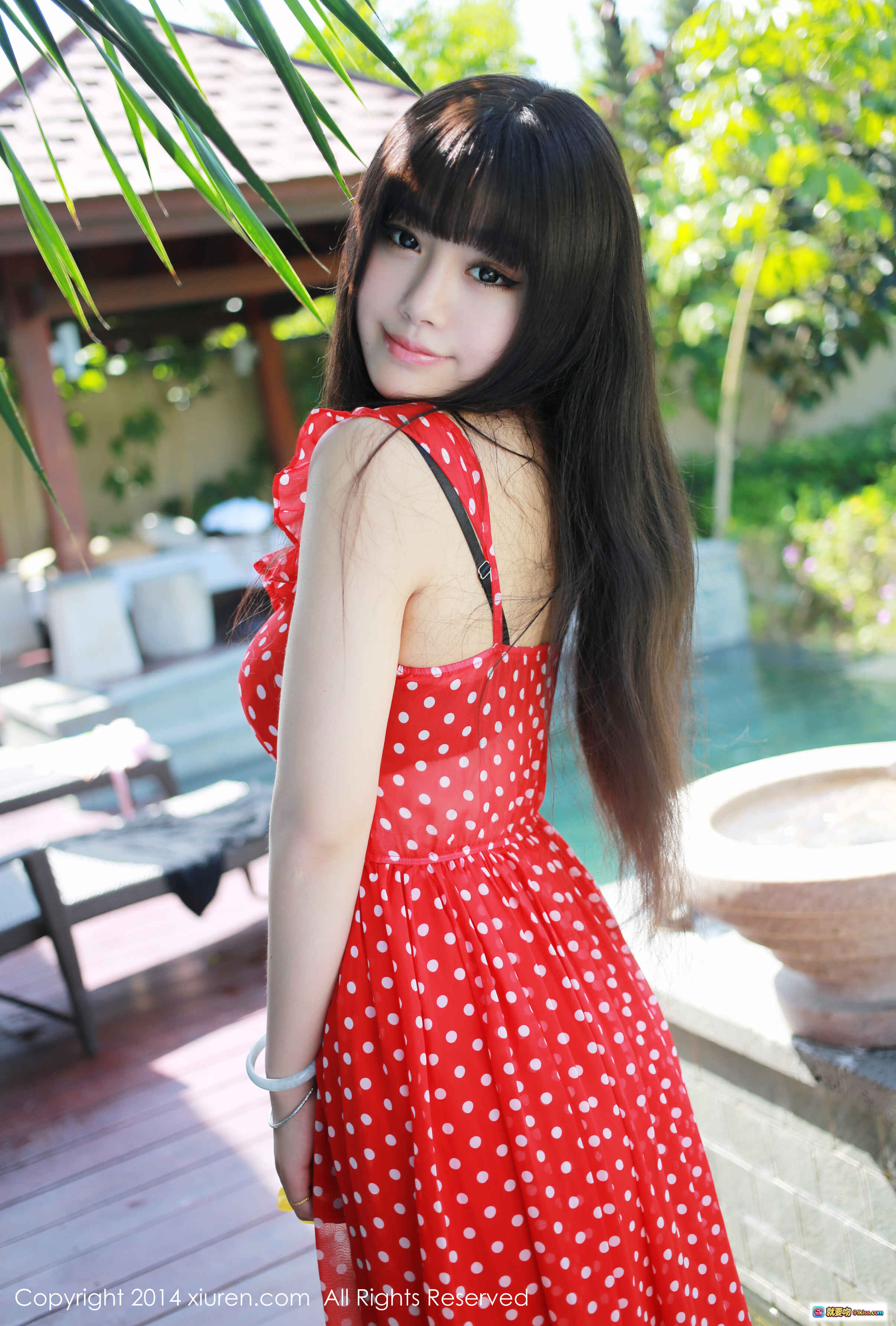 图片[10] - XIUREN秀人网2014.06.25 No.164 Mode Barbie可儿 粉色花卉蕾丝内衣写真 甜美长发少女户外私房美拍 - 就要吻