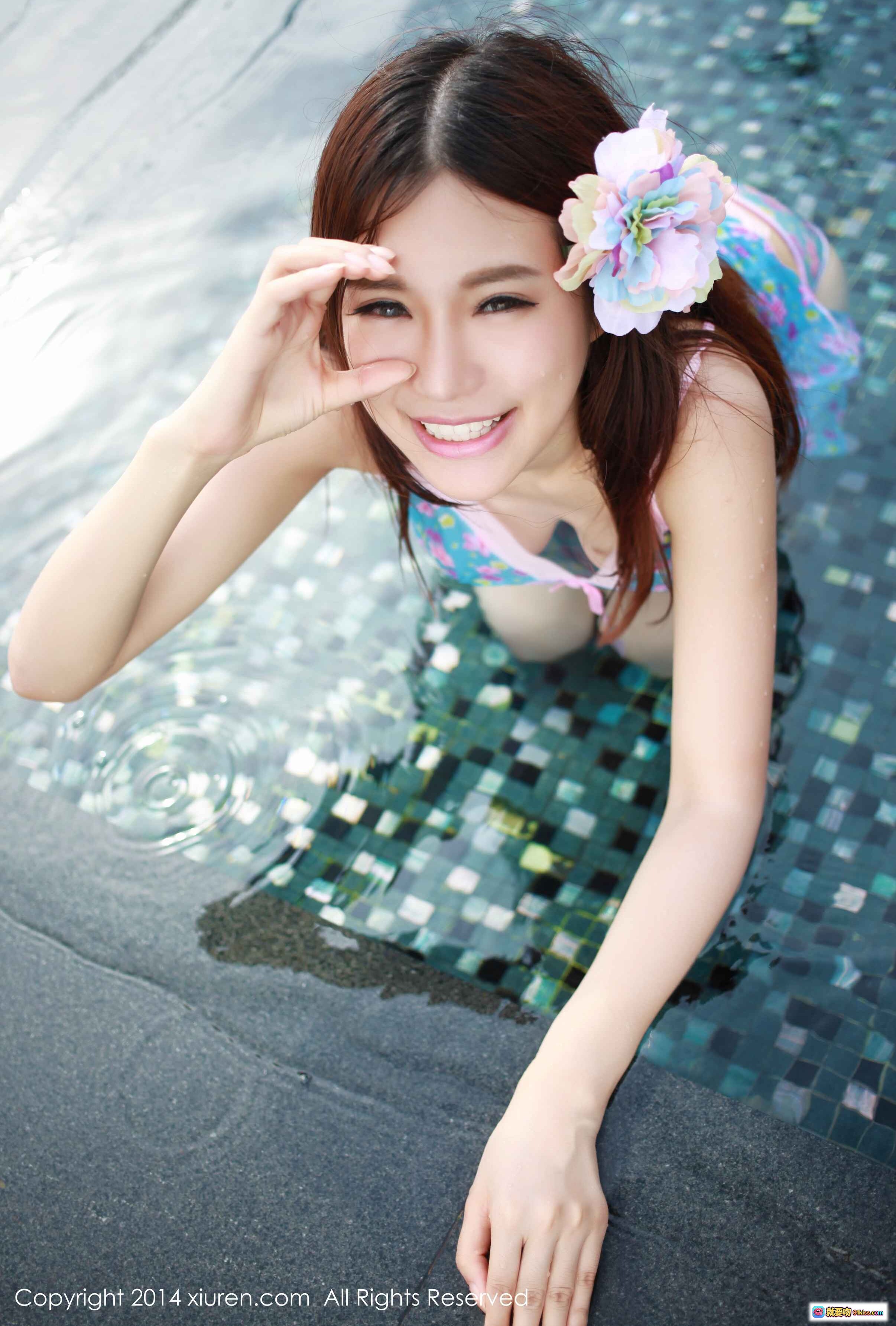 图片[10] - 绮里嘉ula泳池写真 | 白色比基尼性感美胸 | 秀人网2014高清私房照 - 就要吻