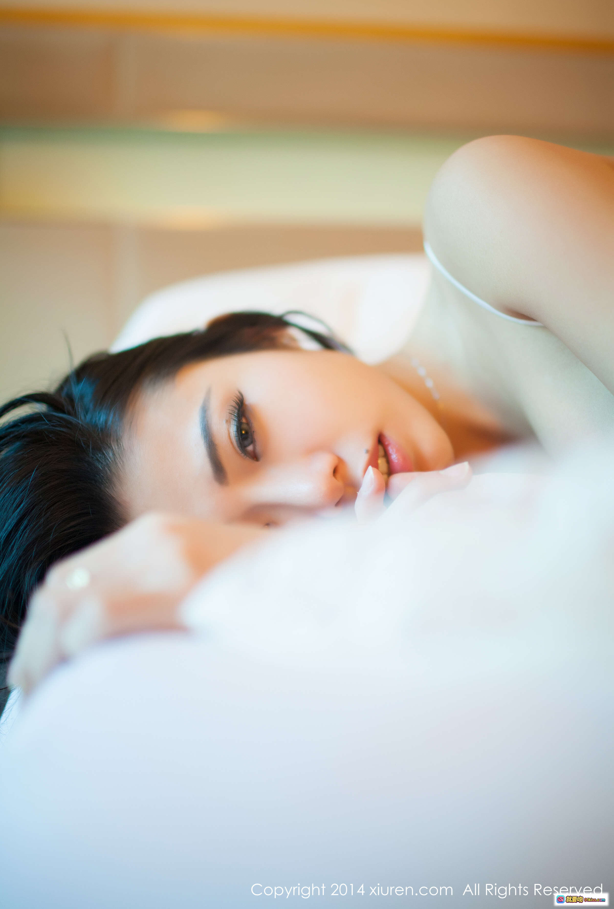 图片[9] - XIUREN秀人网2014.06.20 No.161 Luvian本能写真 白色蕾丝睡衣 窗边慵懒坐姿 自然光柔美氛围 高清私房摄影 - 就要吻