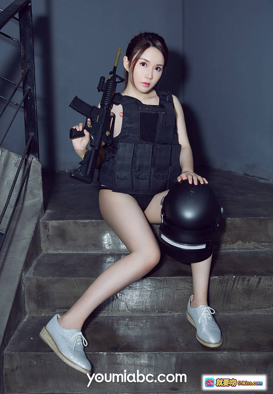 图片[7] - 沈蜜桃吃鸡主题写真 | YouMi尤蜜2018.08.24 | 黑色战术背心持枪楼梯场景 | 20P高清美图 - 就要吻