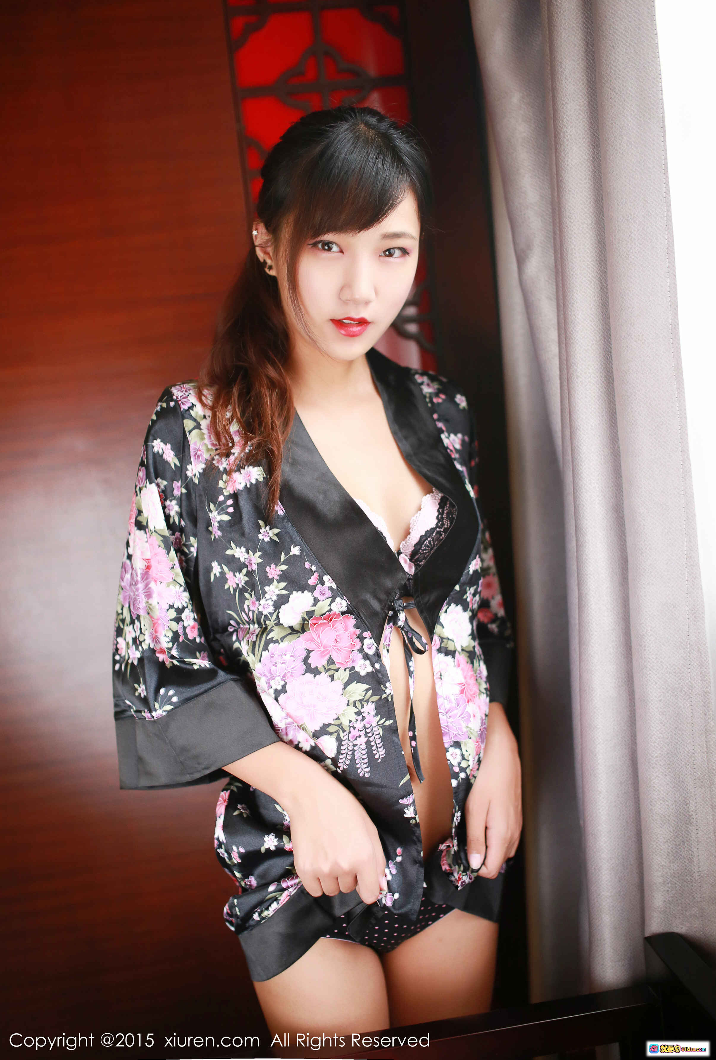 图片[8] - 徐畅白色蕾丝连衣裙户外写真 – 秀人网2015清新自然美女摄影 - 就要吻