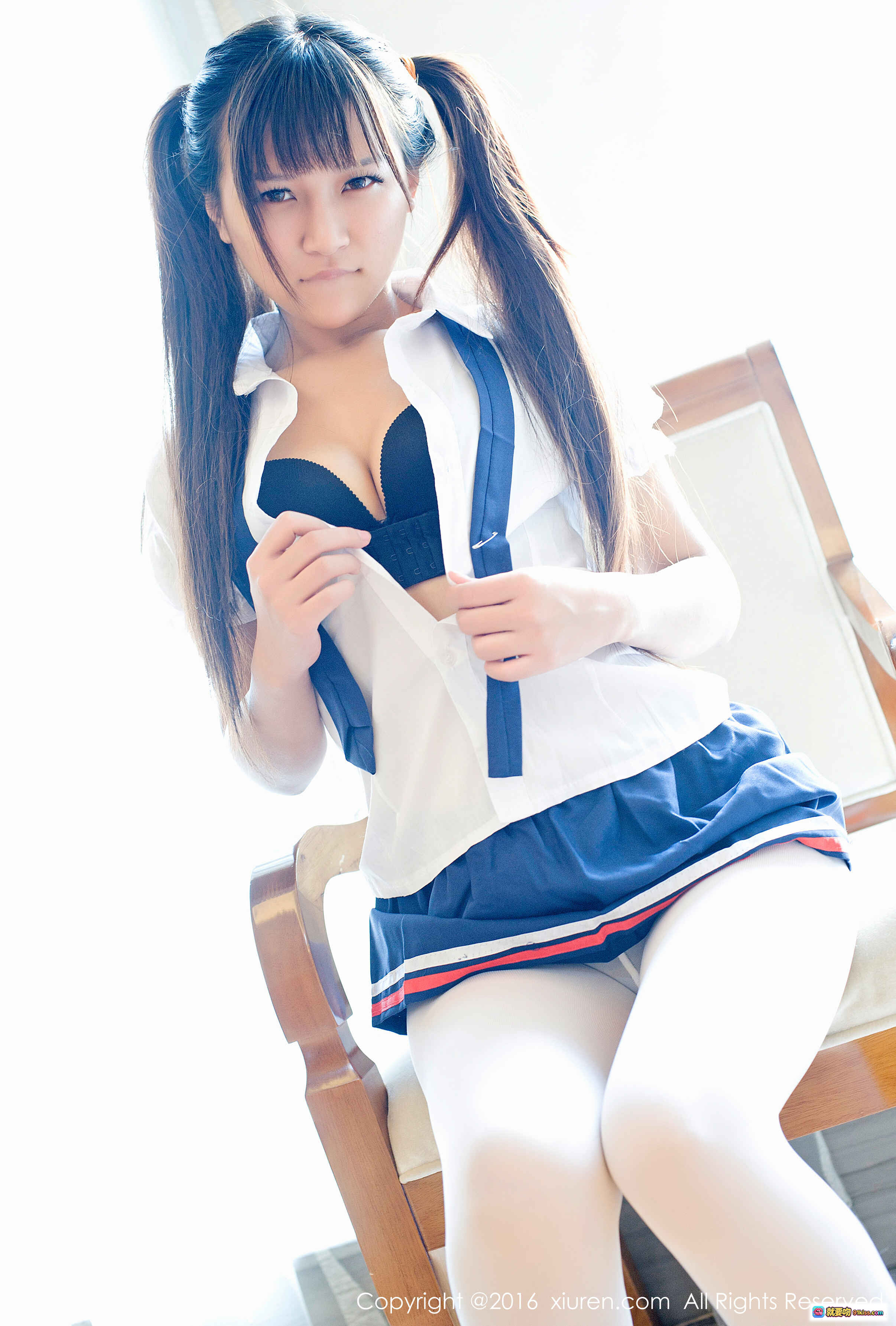 图片[2] - 熙熙熙熙恩性感比基尼写真 – 秀人网2016.12.31 No.672 长发马尾甜美女神床上私房照 - 就要吻