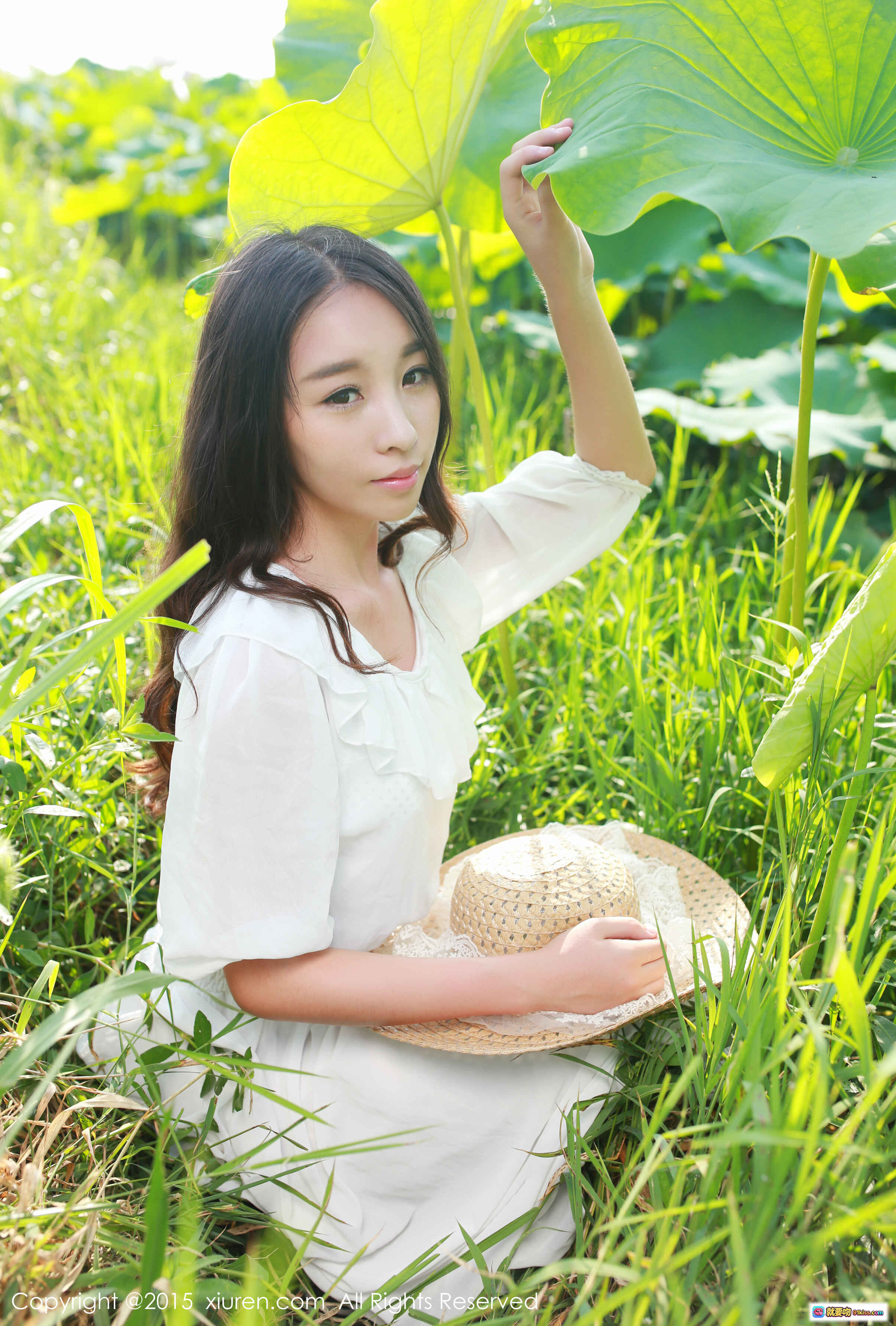 图片[3] - 梓萱Crystal白色蕾丝连衣裙户外木椅写真 – XIUREN秀人网2015.08.05 No.371 清新自然少女风摄影 - 就要吻