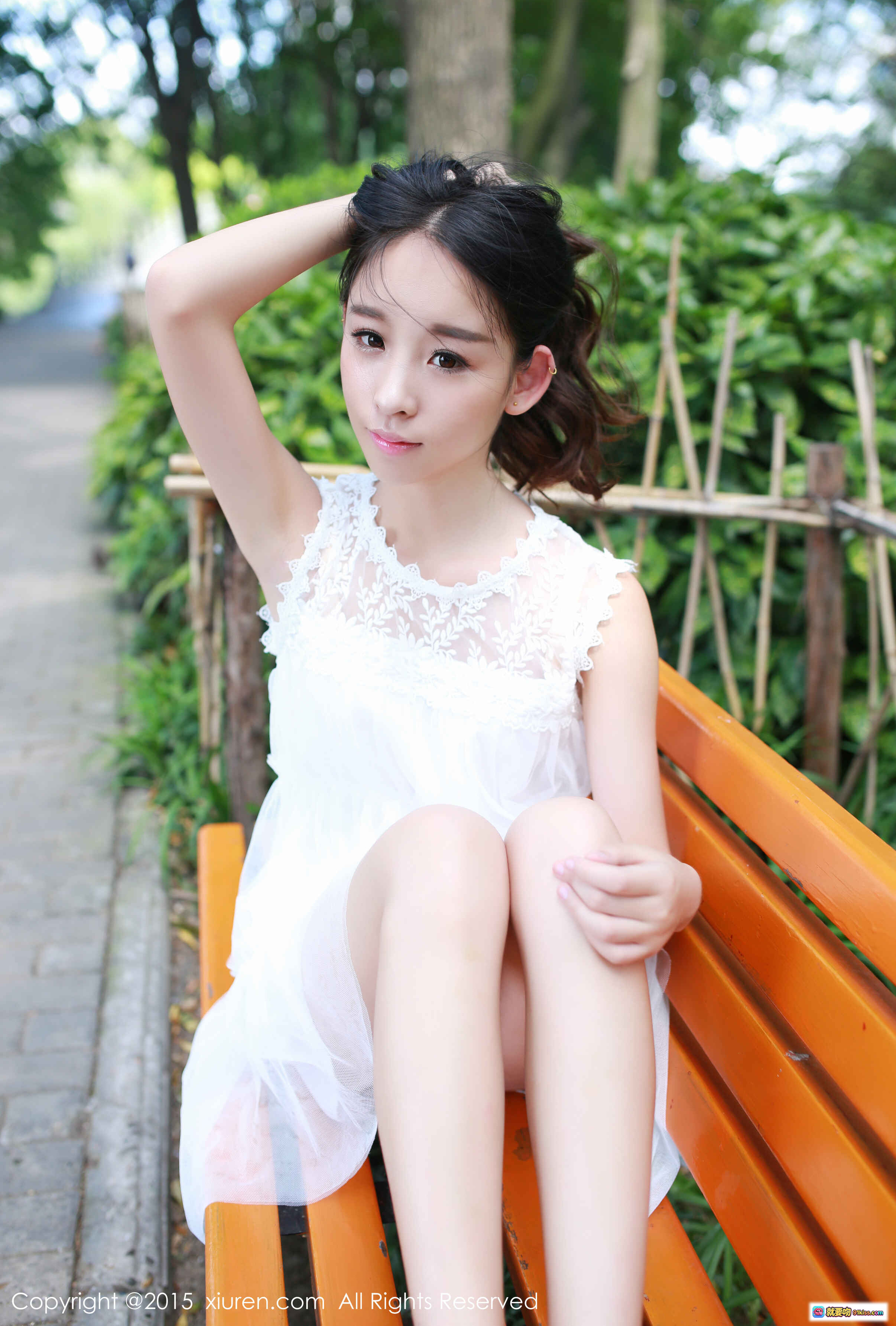 图片[6] - 梓萱Crystal白色蕾丝连衣裙户外木椅写真 – XIUREN秀人网2015.08.05 No.371 清新自然少女风摄影 - 就要吻