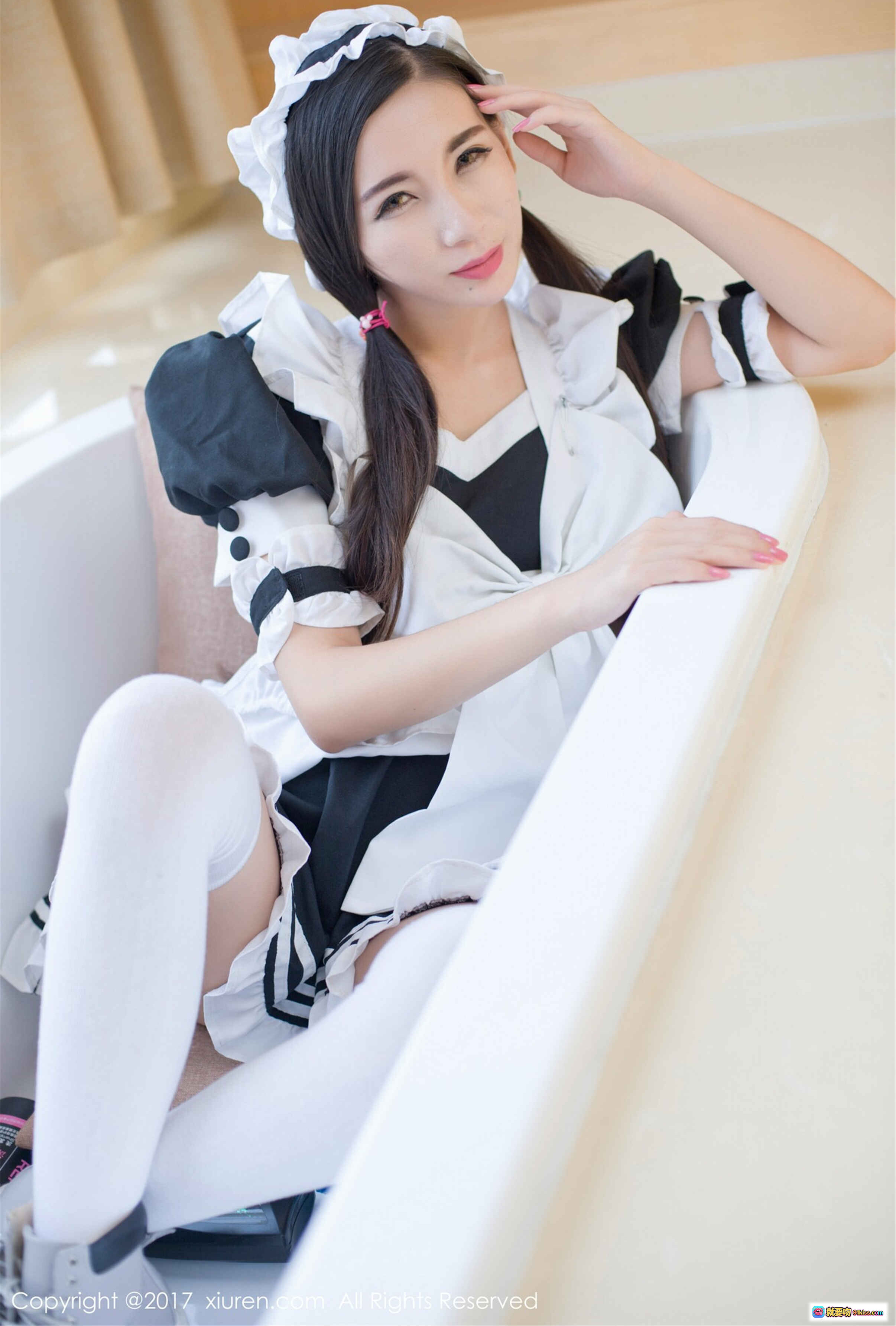 图片[6] - 赵颖白色紧身衣窗边伸展写真 | 秀人网2017清新室内摄影 | 白袜美腿自然光氛围感大片 - 就要吻