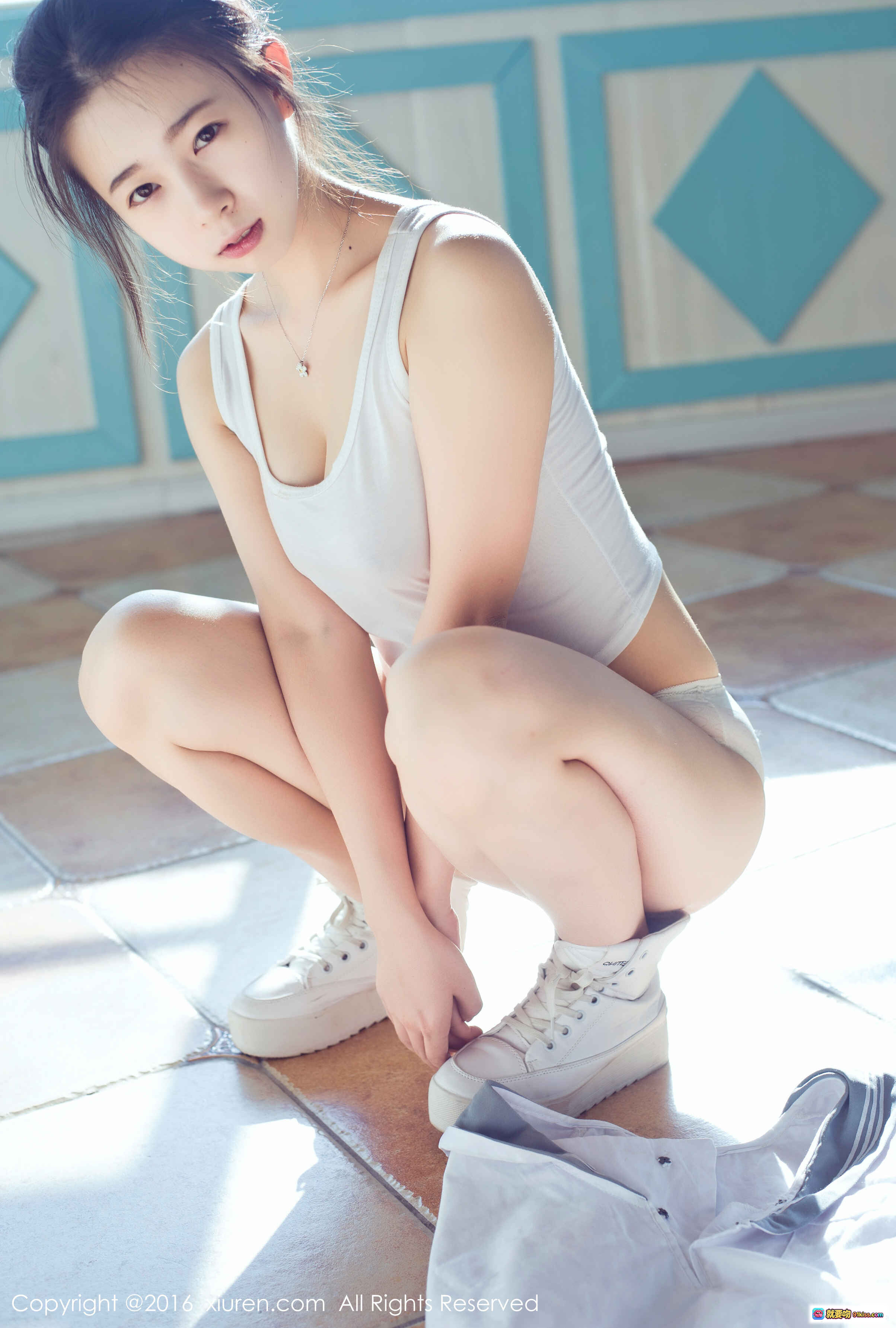 图片[7] - 草莓zz蓝色连体泳衣写真·木质地板柔光少女坐姿·XIUREN秀人网2016.10.14 NO.616高清52P - 就要吻