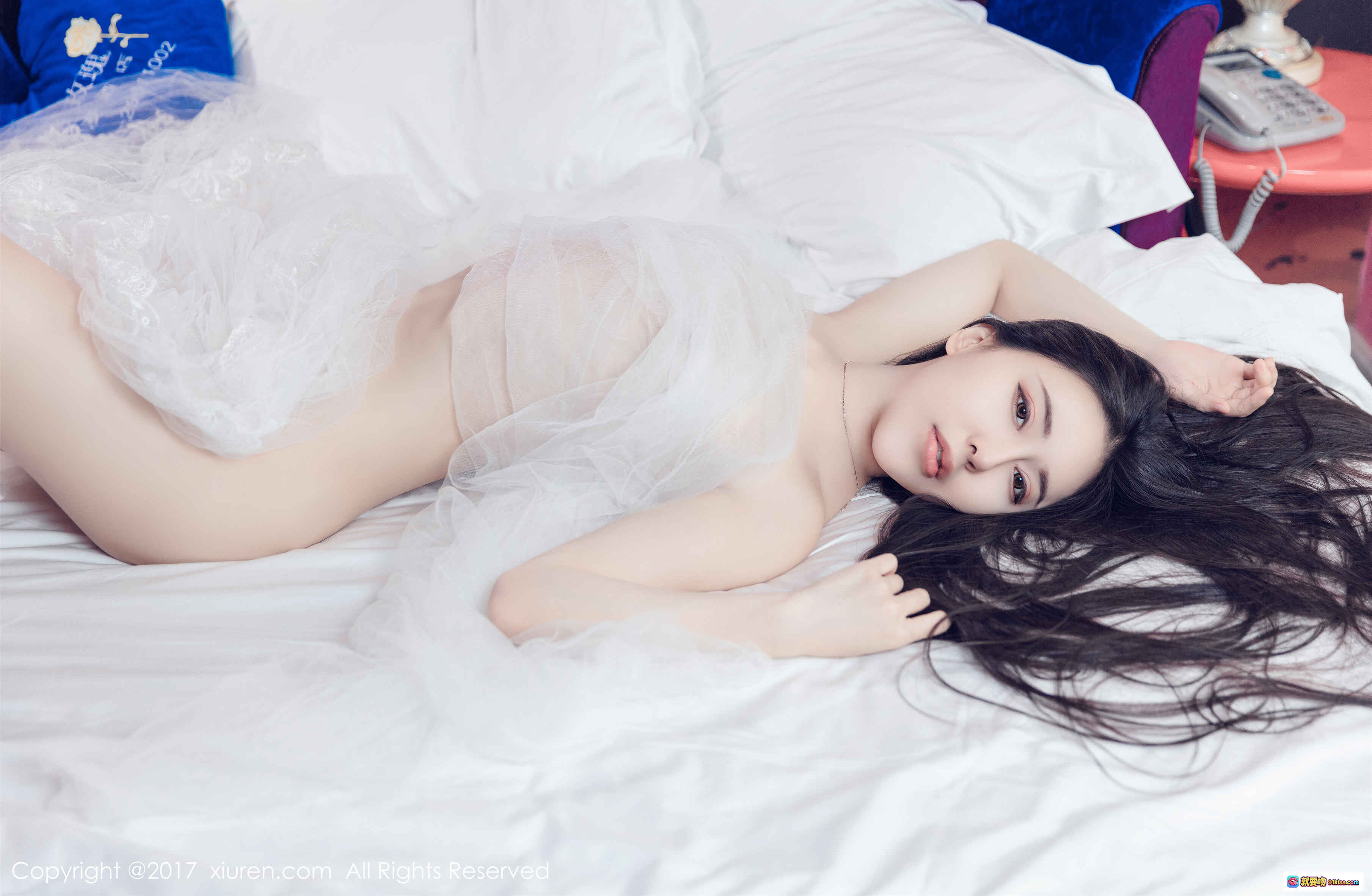 图片[6] - Suki_baby性感写真 | XIUREN秀人网2017.09.21 No.818 | 白色床品+蓝色心形抱枕+梦幻灯串卧室场景 | 优雅姿态私房美拍 - 就要吻