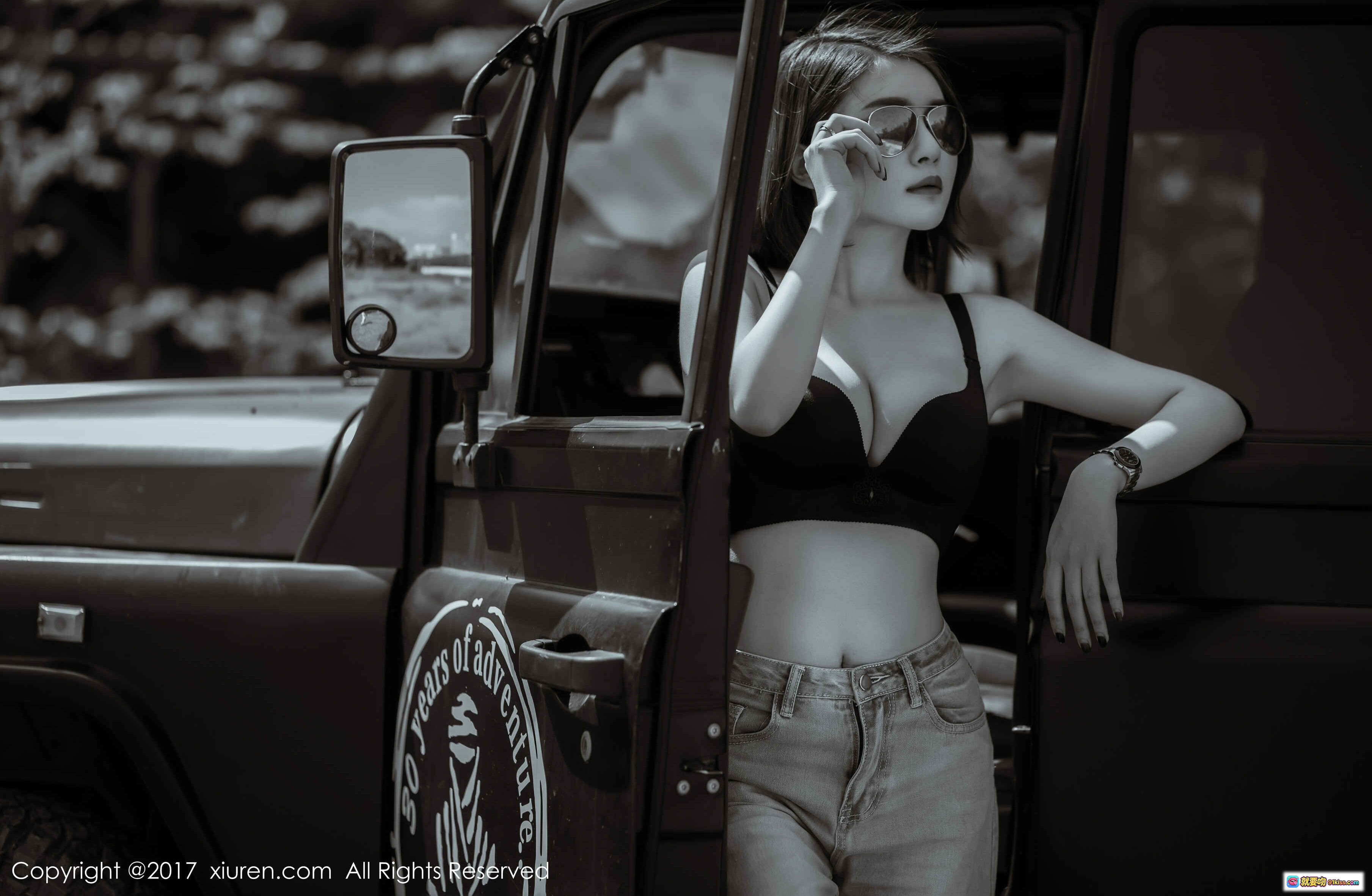 图片[3] - 廿十驾帆船出海写真 | 时尚墨镜+印花连衣裙 | 海天一色背景 | XIUREN秀人网2017精选美图 - 就要吻