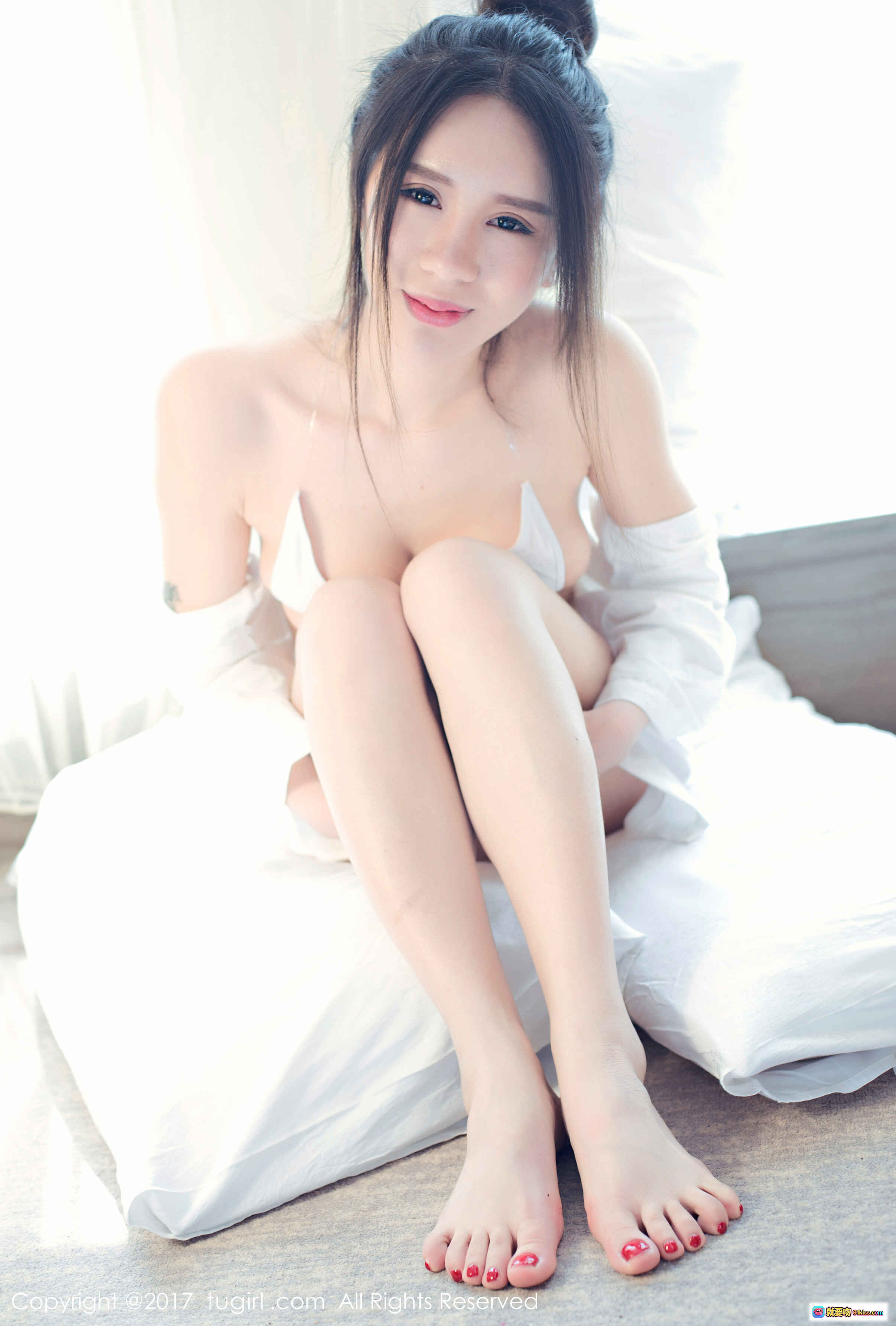 图片[7] - 欧阳若依性感私房写真 | 白色床品慵懒风 | 高盘发少女感 | 甜美微笑露肩美腿 | 秀人网No.715高清图集 - 就要吻