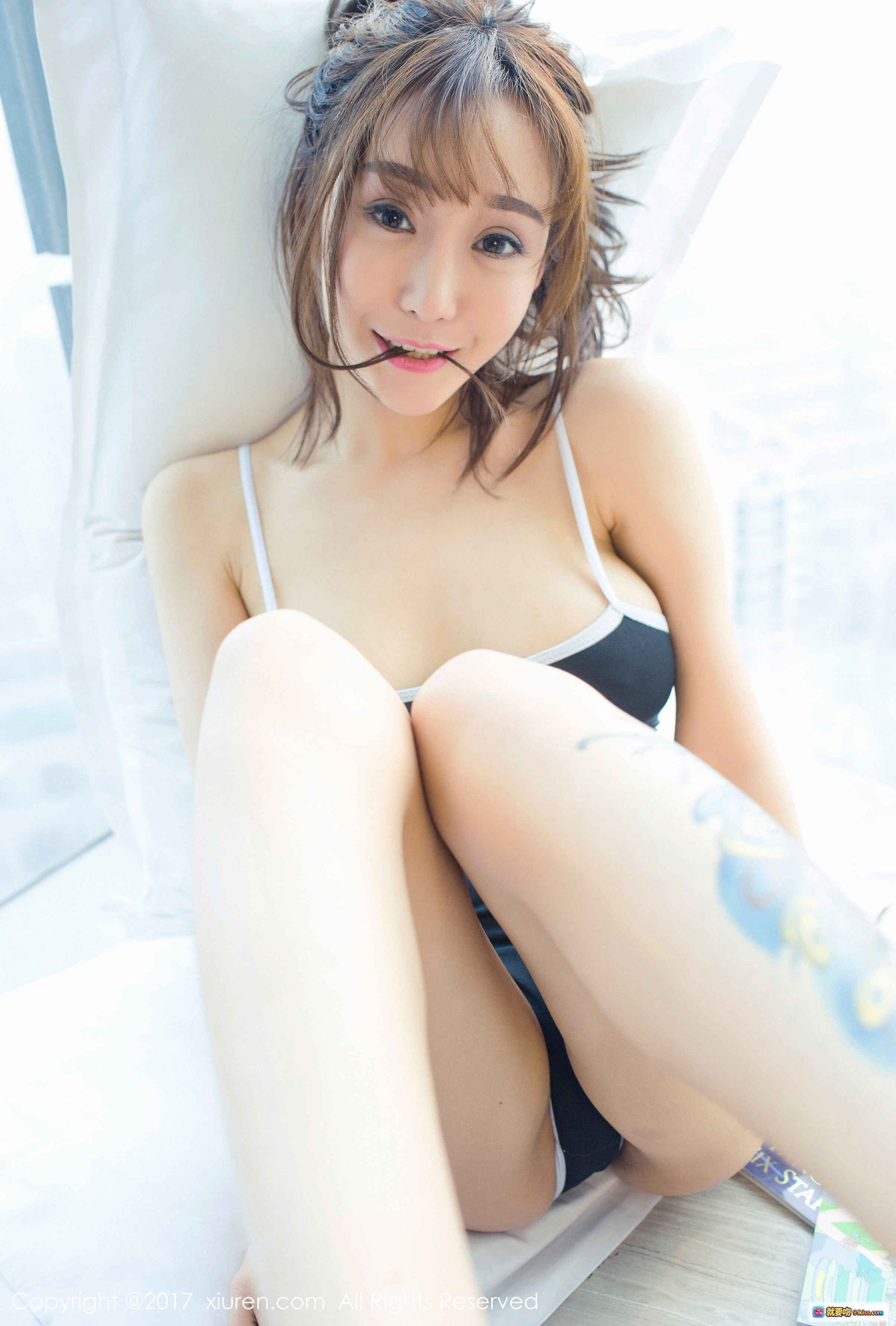 图片[3] - 顾灿私房写真 | XIUREN秀人网2017.09.26 NO.821 | 床上美腿丝袜性感诱惑 | 50+高清图集 - 就要吻
