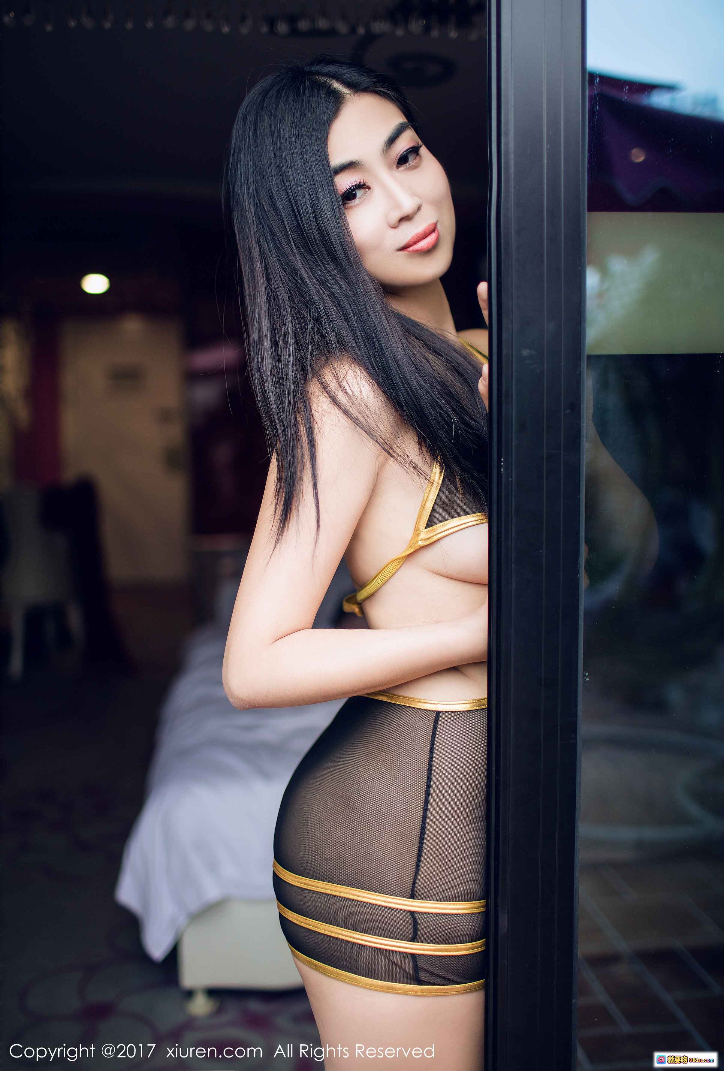 图片[1] - 语溪性感黑丝透视装写真 – XIUREN秀人网2017.03.14 NO.719 美女私房诱惑摄影 - 就要吻