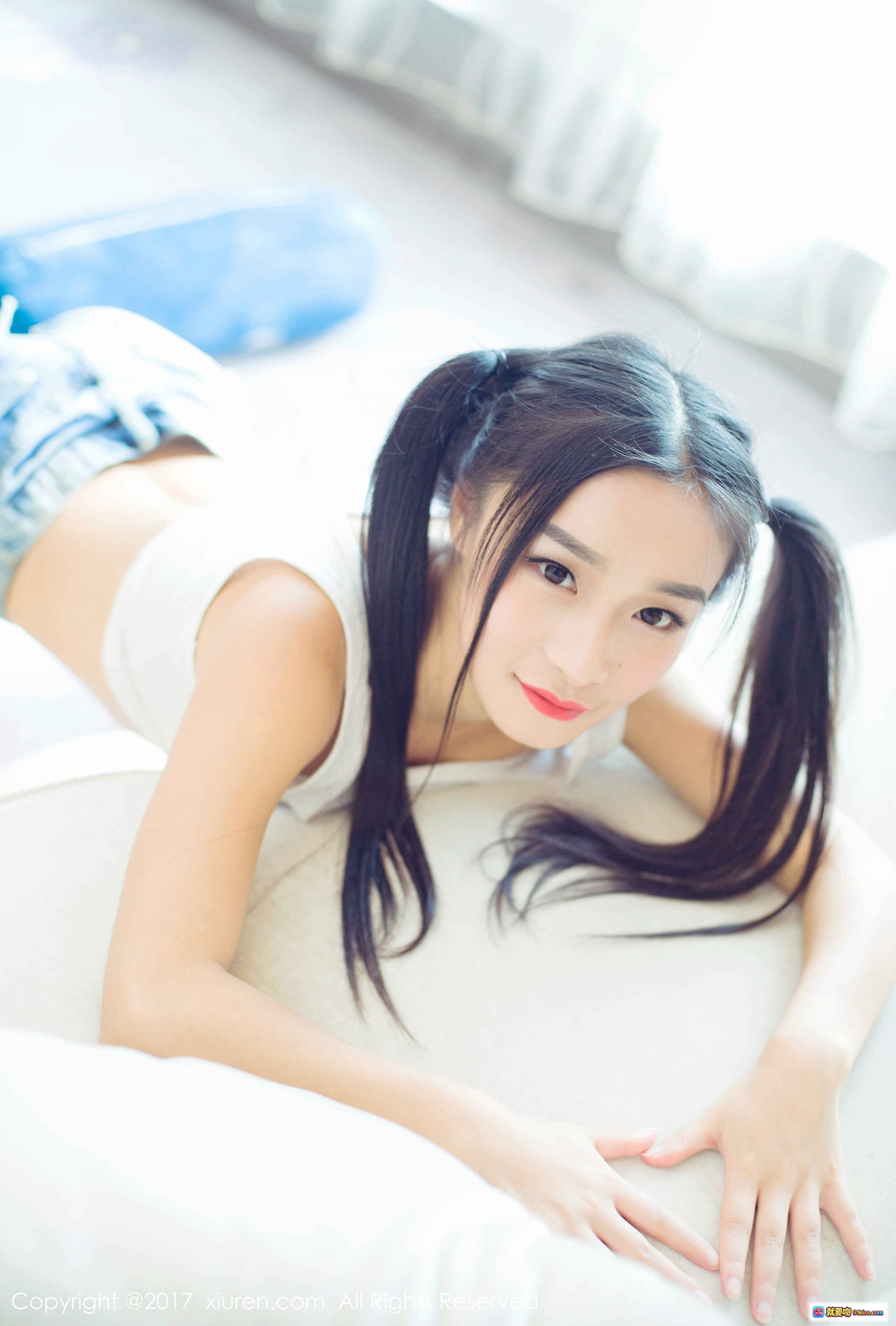 图片[7] - 绮梦Cherish 白色背心牛仔短裤 高马尾清纯少女 室内阳光写真 秀人网No.883 2017.12.29 - 就要吻