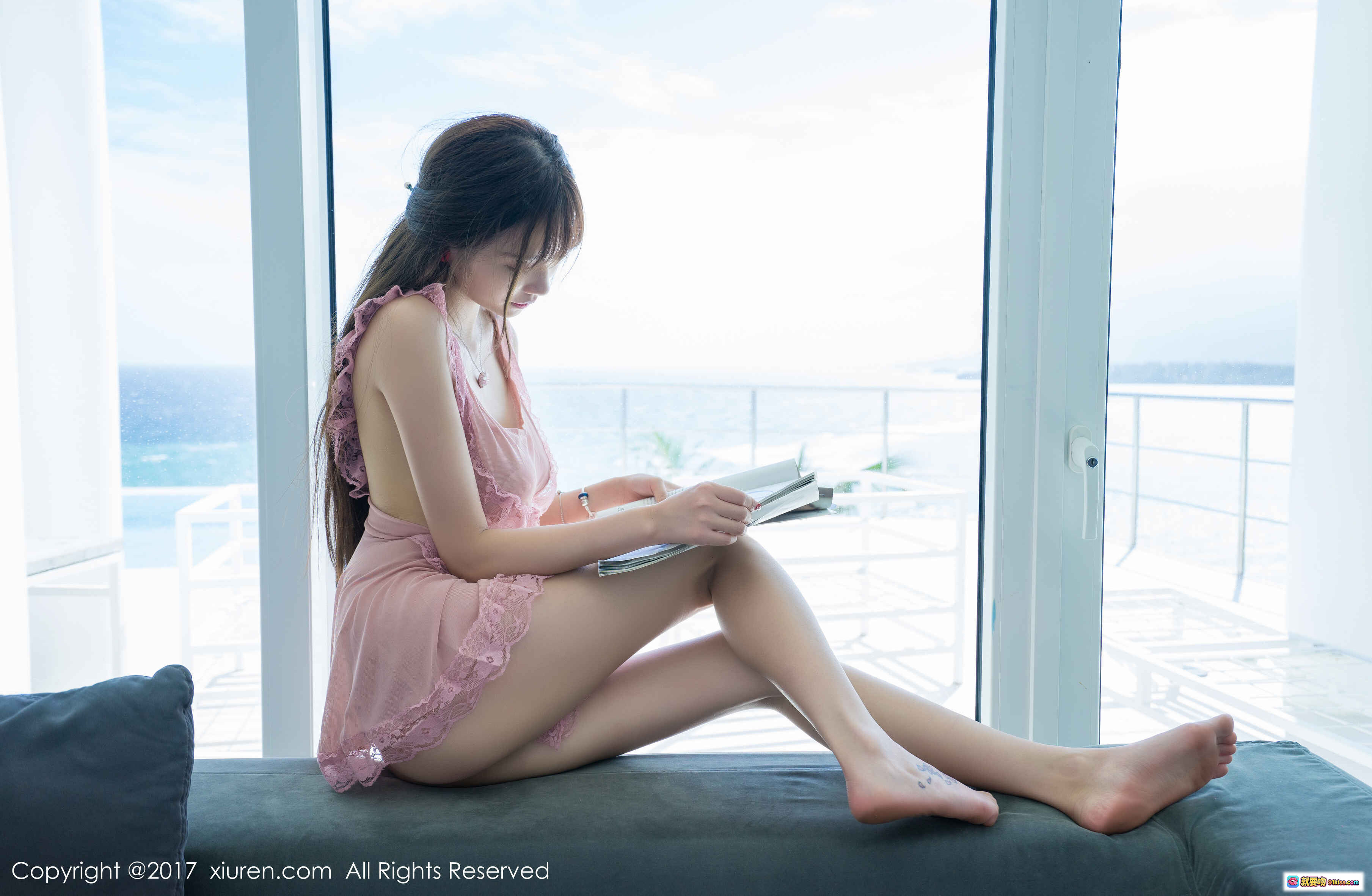 图片[5] - 杨晨晨sugar性感写真 – 粉色睡衣诱惑姿势 – 室内沙发私房美图 – XIUREN秀人网2017精选 - 就要吻