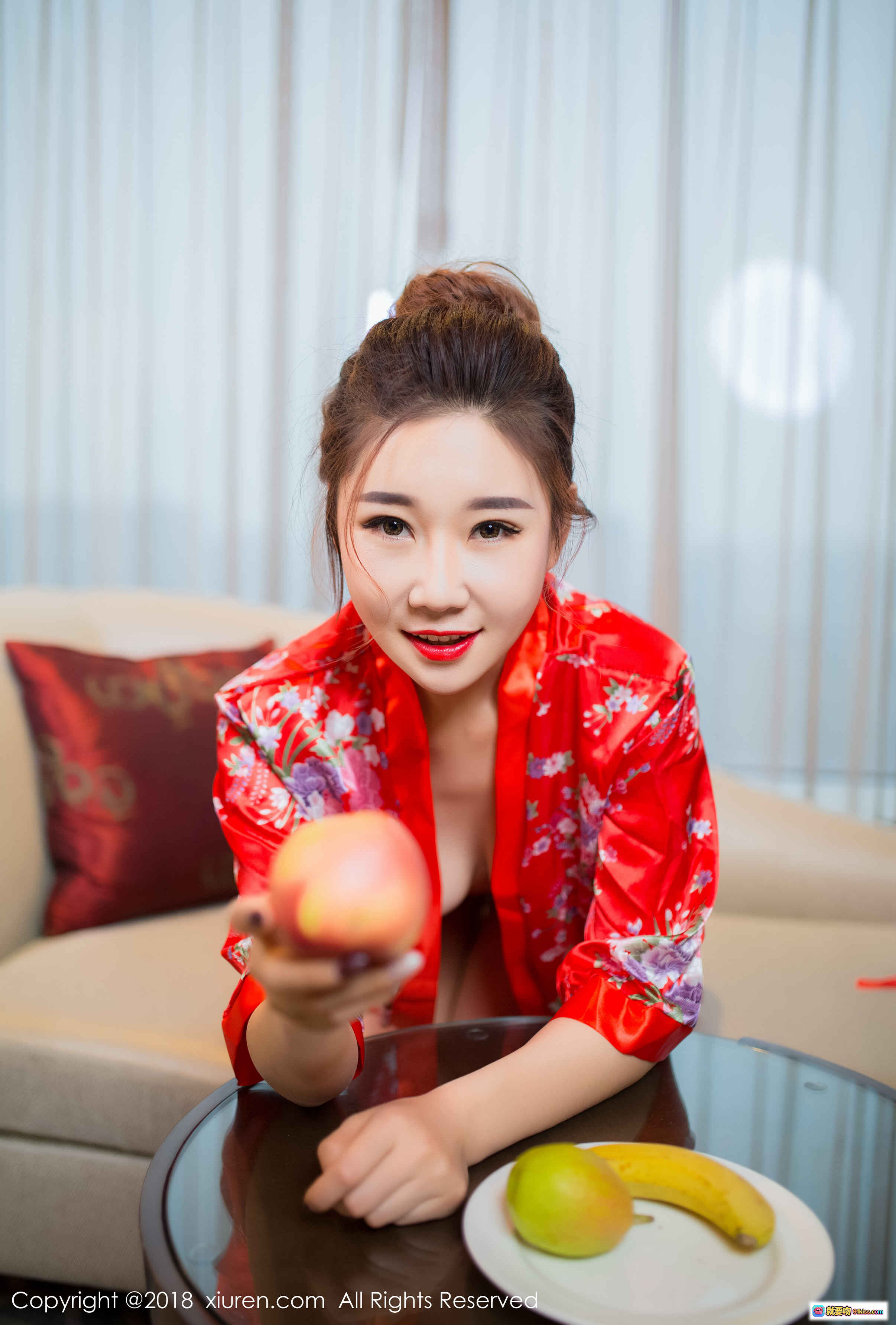 图片[8] - 棉花糖candy红色和服写真 – 秀人网2018年1月10日No.892高清美图 – 优雅盘发微笑私房照 - 就要吻