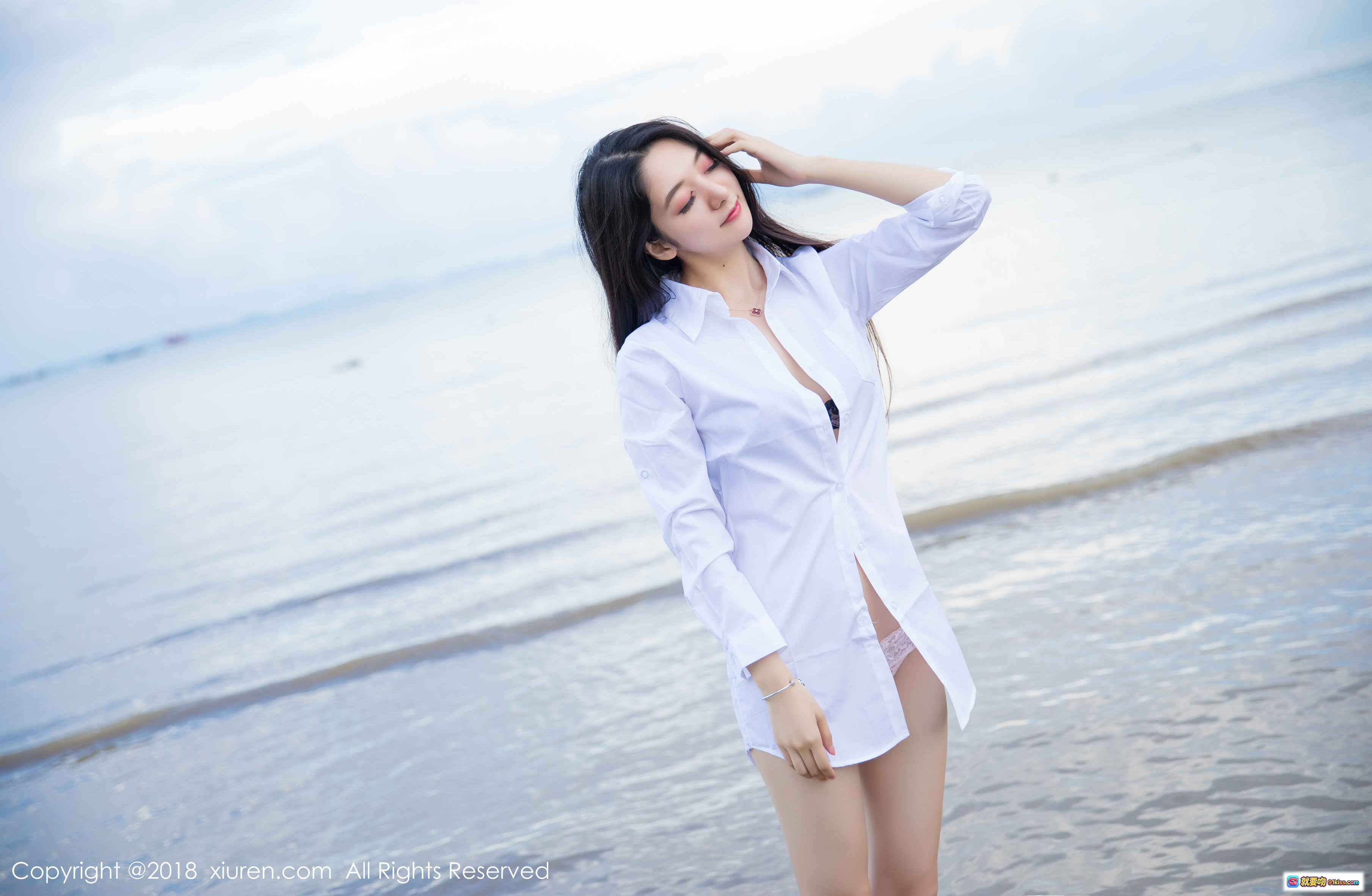 图片[3] - 小热巴泳池边白衬衫写真 | 秀人网2018高清美图 | 黑发侧颜性感背影 | 夏日度假风私房照 - 就要吻