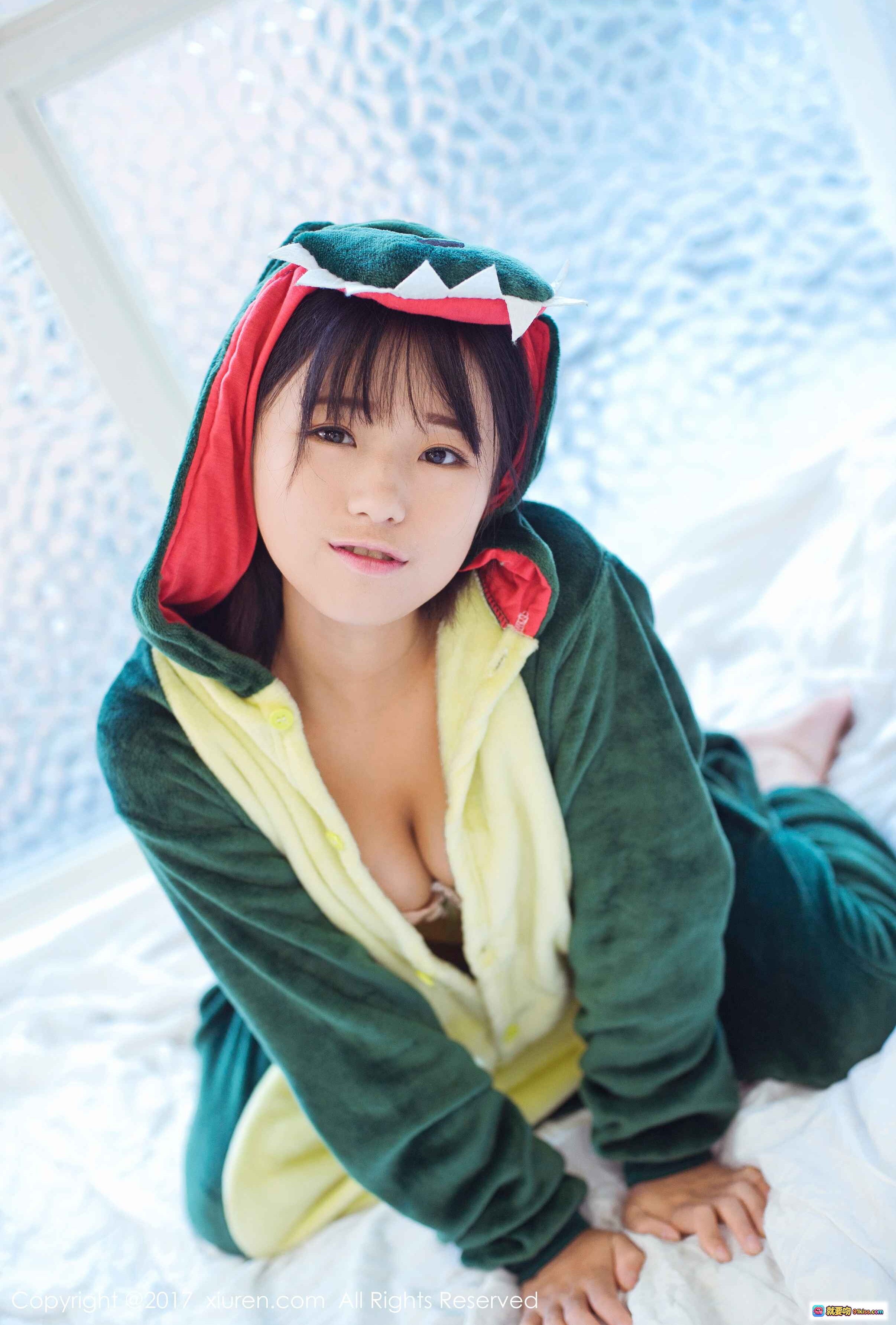 图片[5] - 仓井优香清新写真｜草莓比基尼少女｜粉色气球甜美风｜高马尾元气造型｜秀人网2017精选图集 - 就要吻