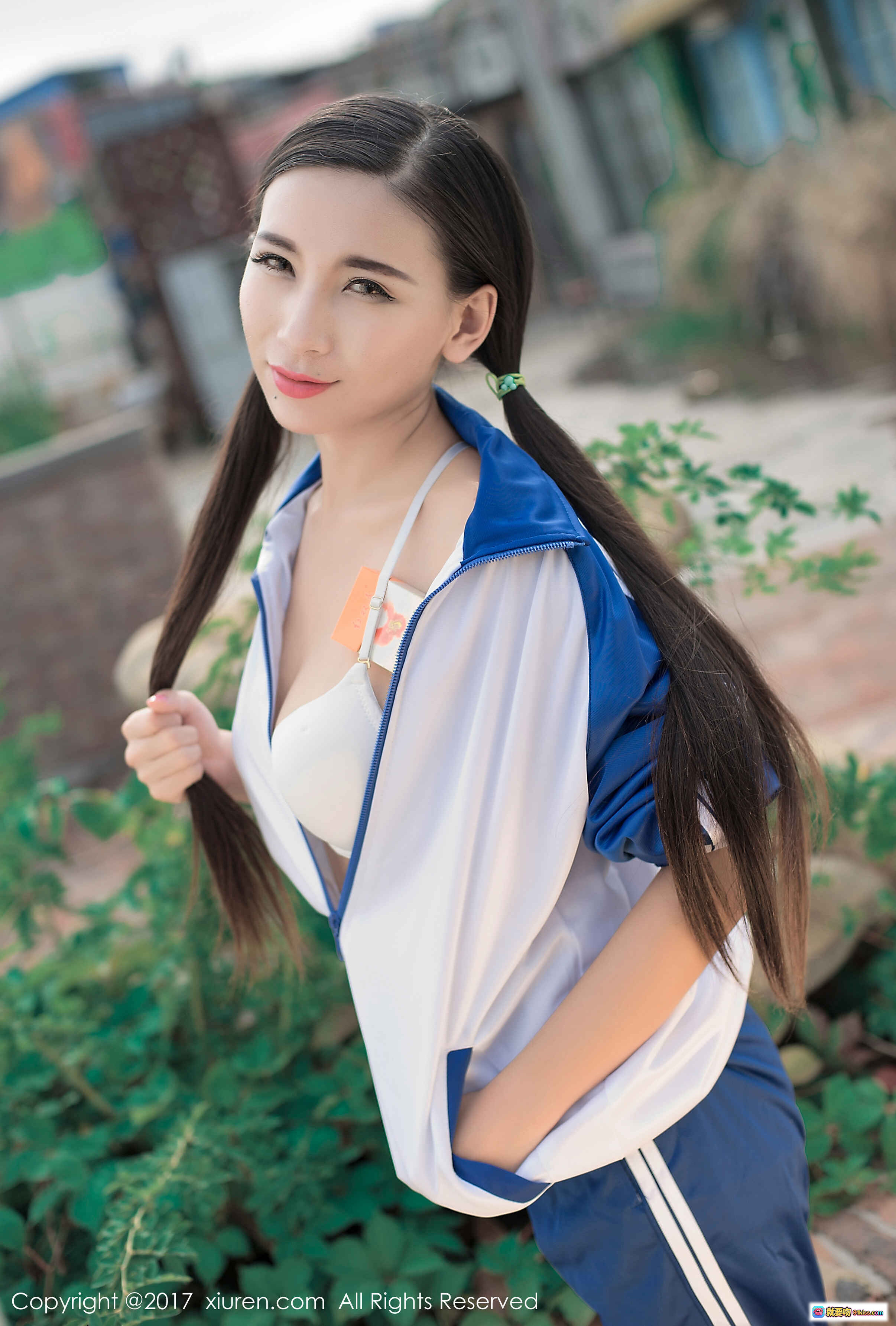 图片[8] - 赵颖蓝白运动套装写真 | 秀人网2017外拍清新自然风美女摄影图集 - 就要吻