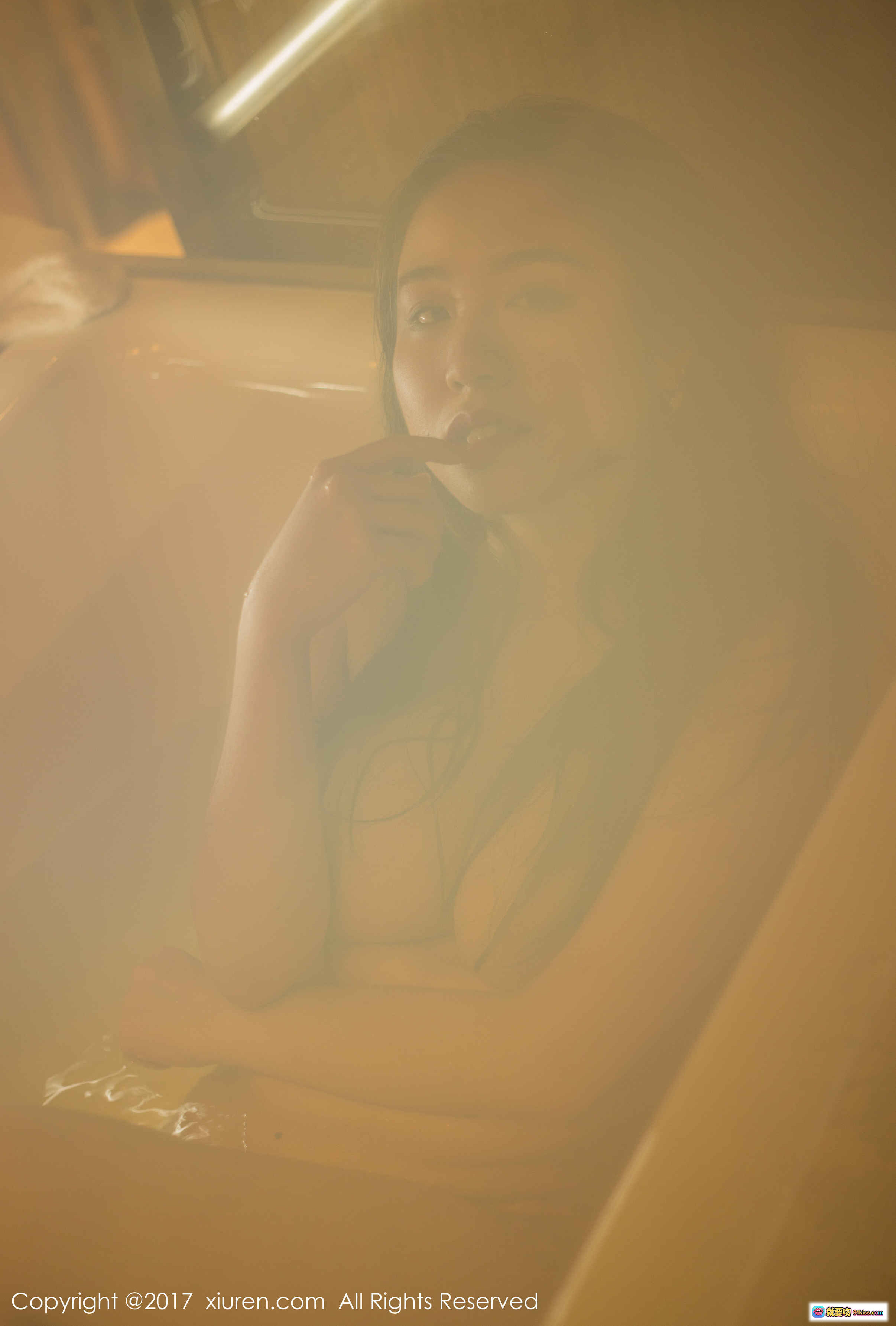 图片[5] - XIUREN秀人网2017.09.28 No.823 吃白菜的vi菜菜 48+1P192M 优雅背影 美女写真 暖光氛围 私房摄影 高清图集 - 就要吻