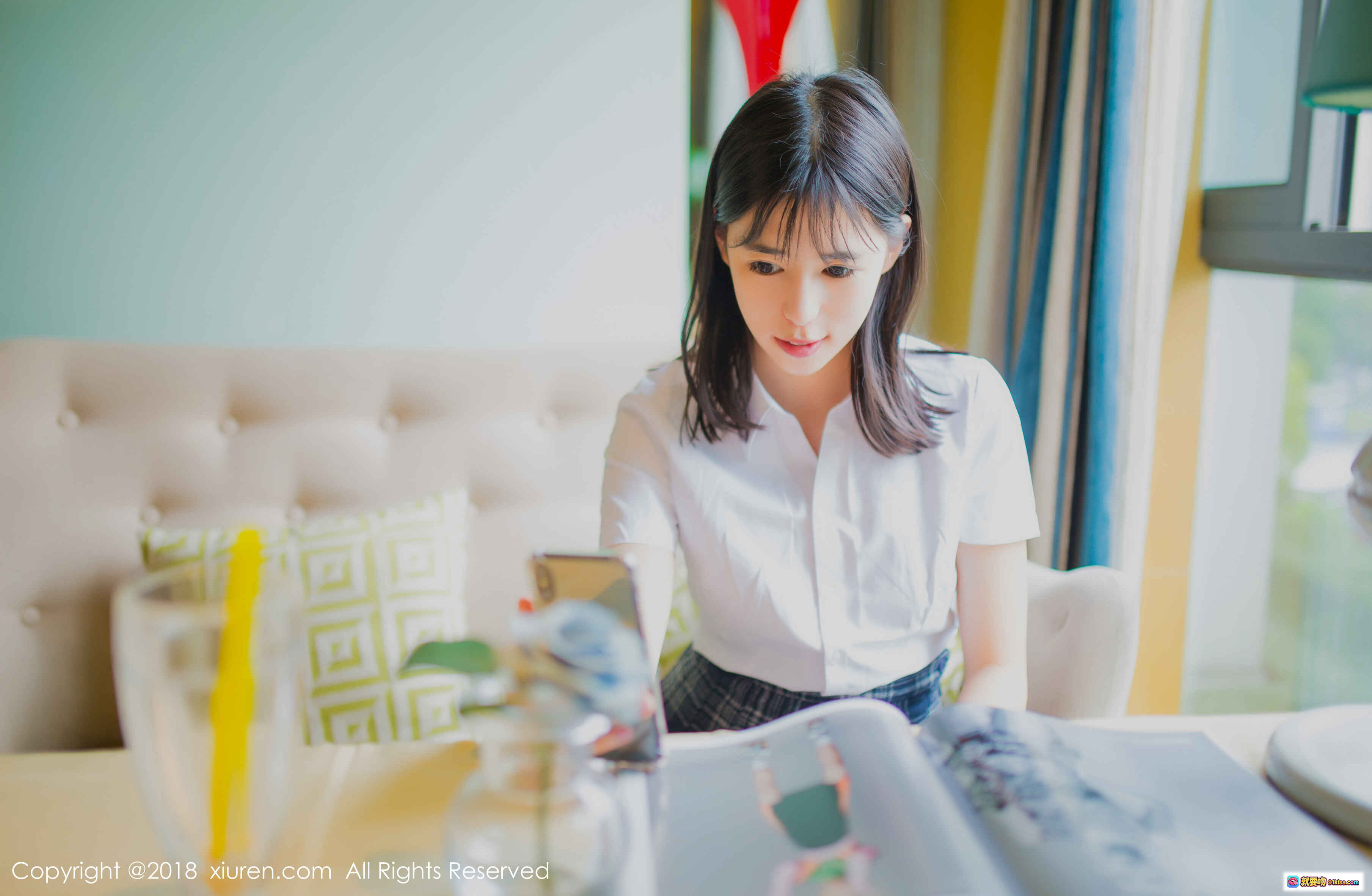 图片[8] - 艾栗栗栗栗栗栗吖 – 白衬衫黑短裙性感写真 | XIUREN秀人网2018.05.14 No.1014 | 室内浴缸旁优雅姿态 - 就要吻