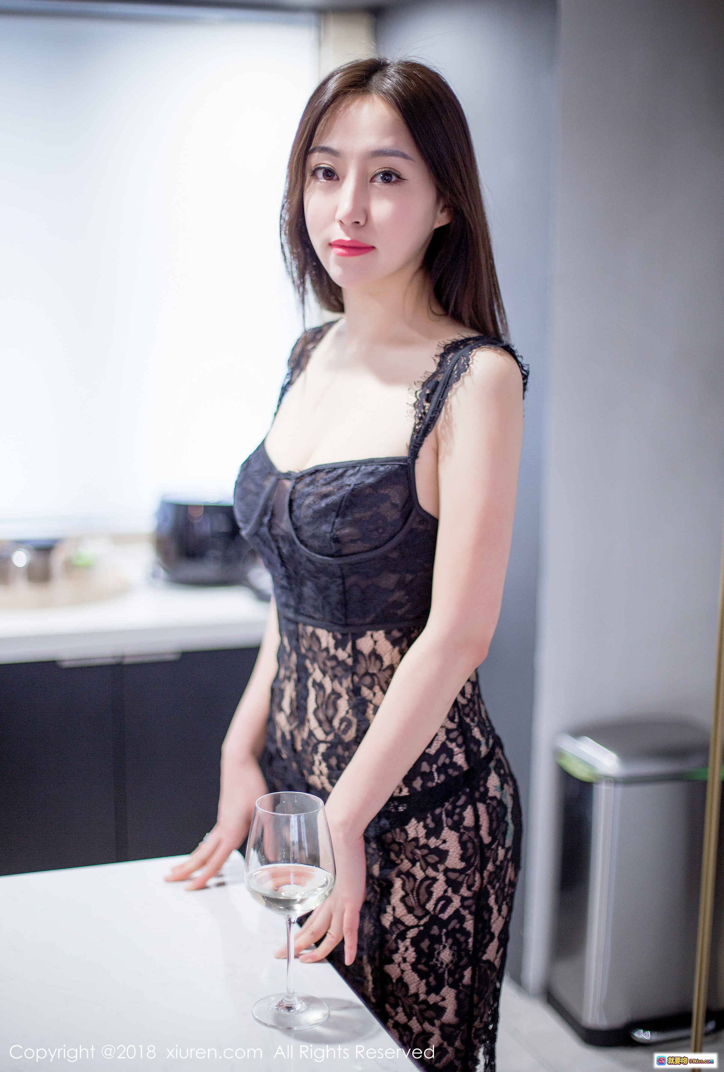 图片[9] - 艺文Eva银色亮片透视长裙写真 | 秀人网2018性感优雅人像摄影 - 就要吻