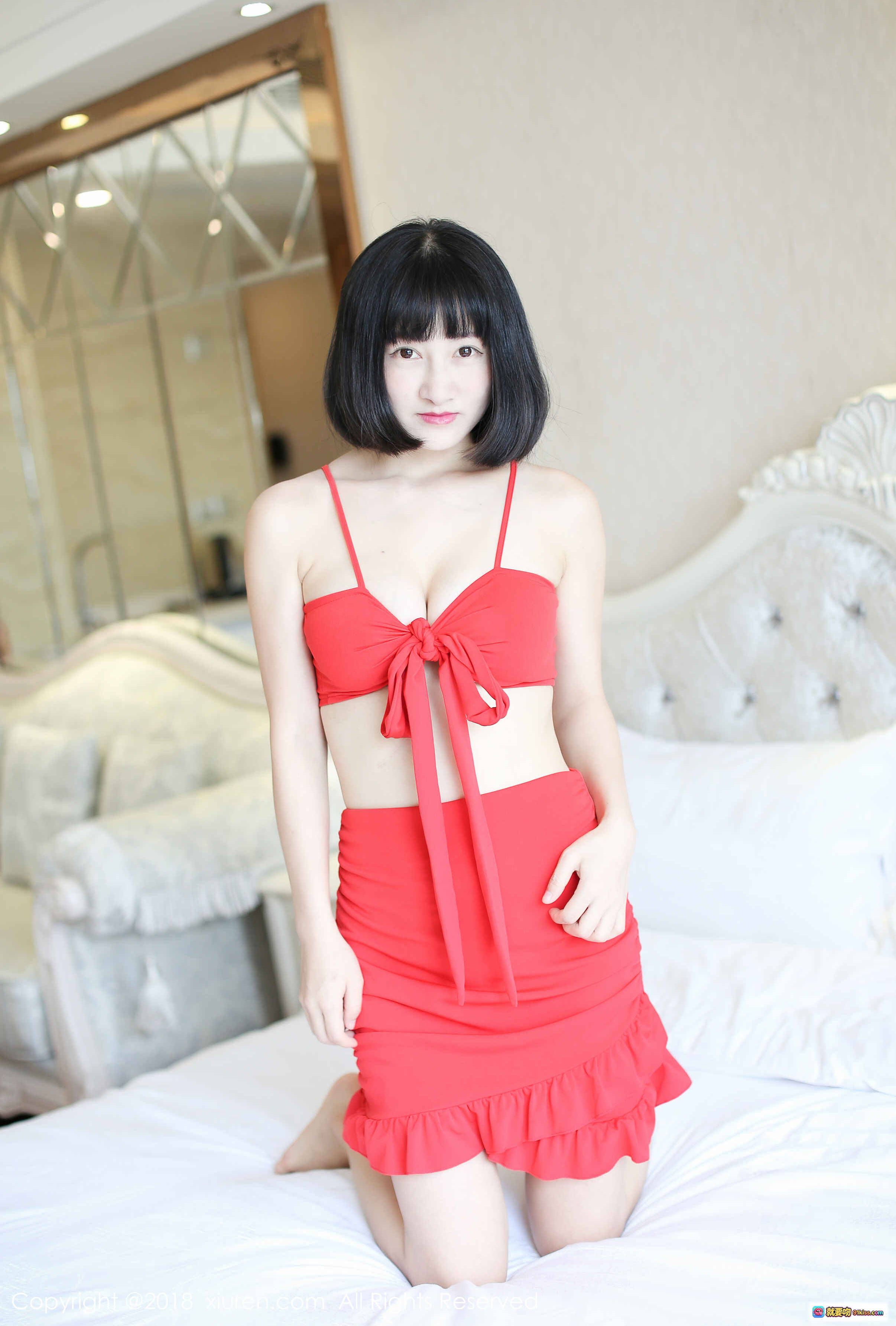 图片[10] - 黑裙少女室内写真 | 短发清纯风 | 优雅吊带连衣裙 | 秀人网2018精选美图 - 就要吻