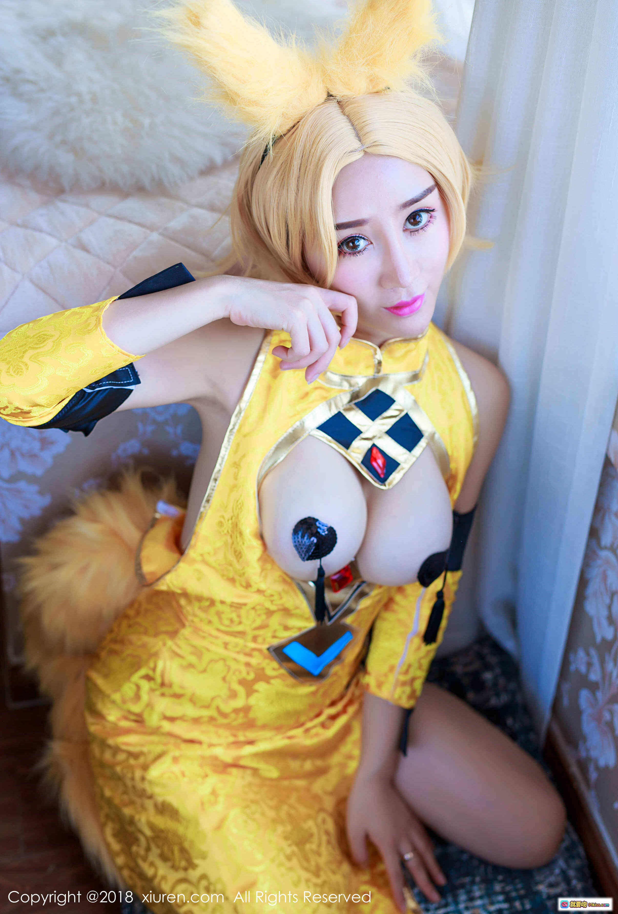 图片[3] - 邹晶晶女王COS写真｜金色旗袍兔耳造型｜秀人网No.937性感私房照 - 就要吻