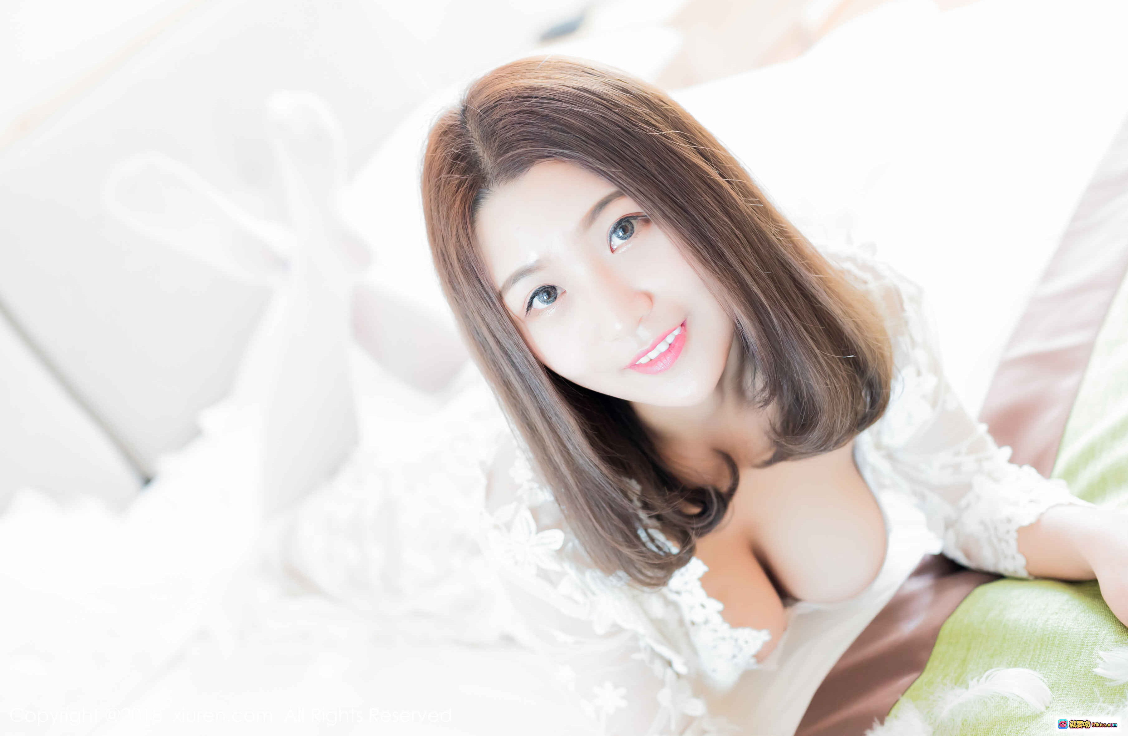 图片[5] - 七月Julie性感写真 | 白色羽毛装饰 | 秀人网No.969 | 2018年4月2日高清图集 - 就要吻