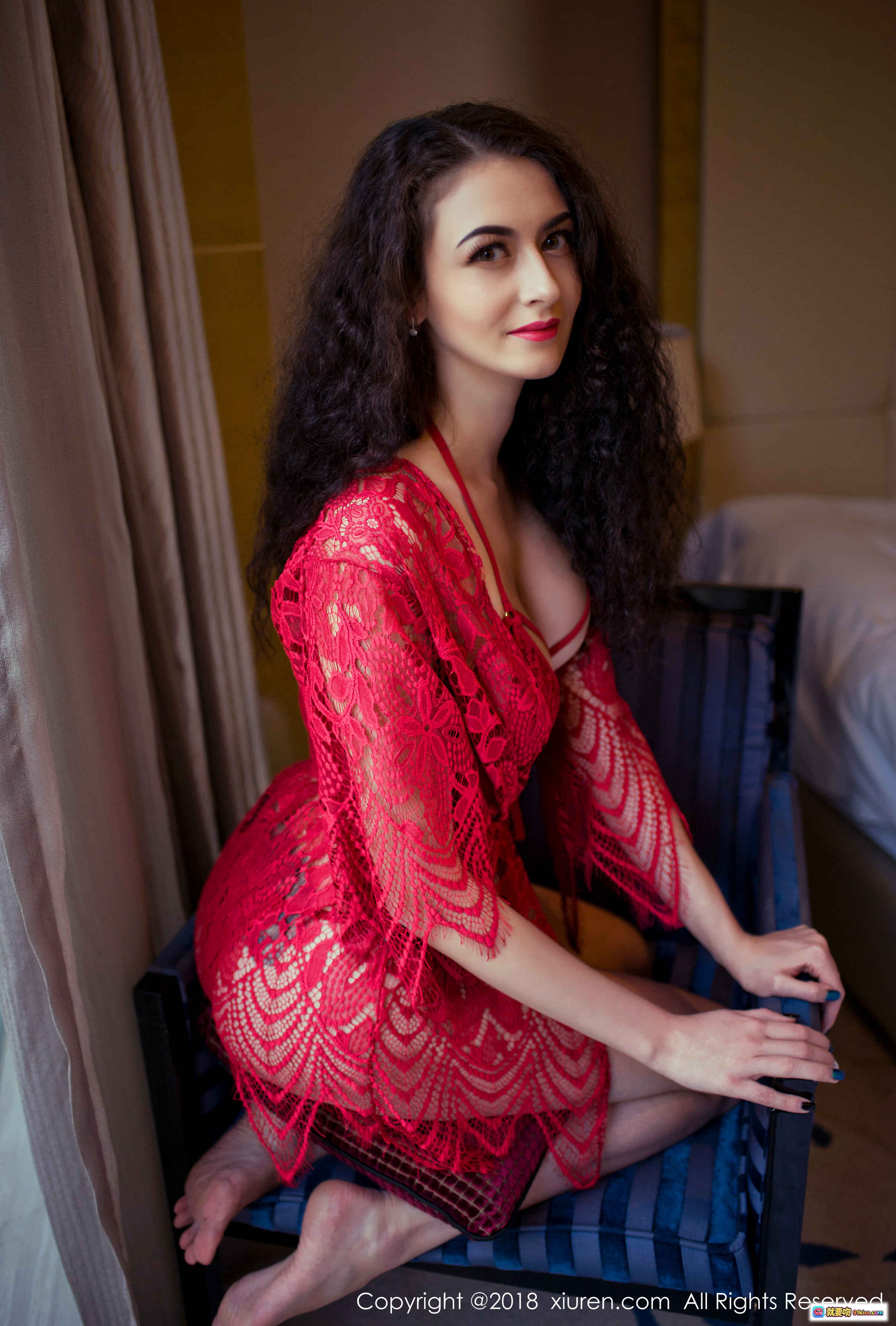 图片[5] - EVA_angel性感写真 | 优雅卷发美女床上诱惑 | 精致内衣搭配白色浴袍 | XIUREN秀人网2018高清图集 - 就要吻