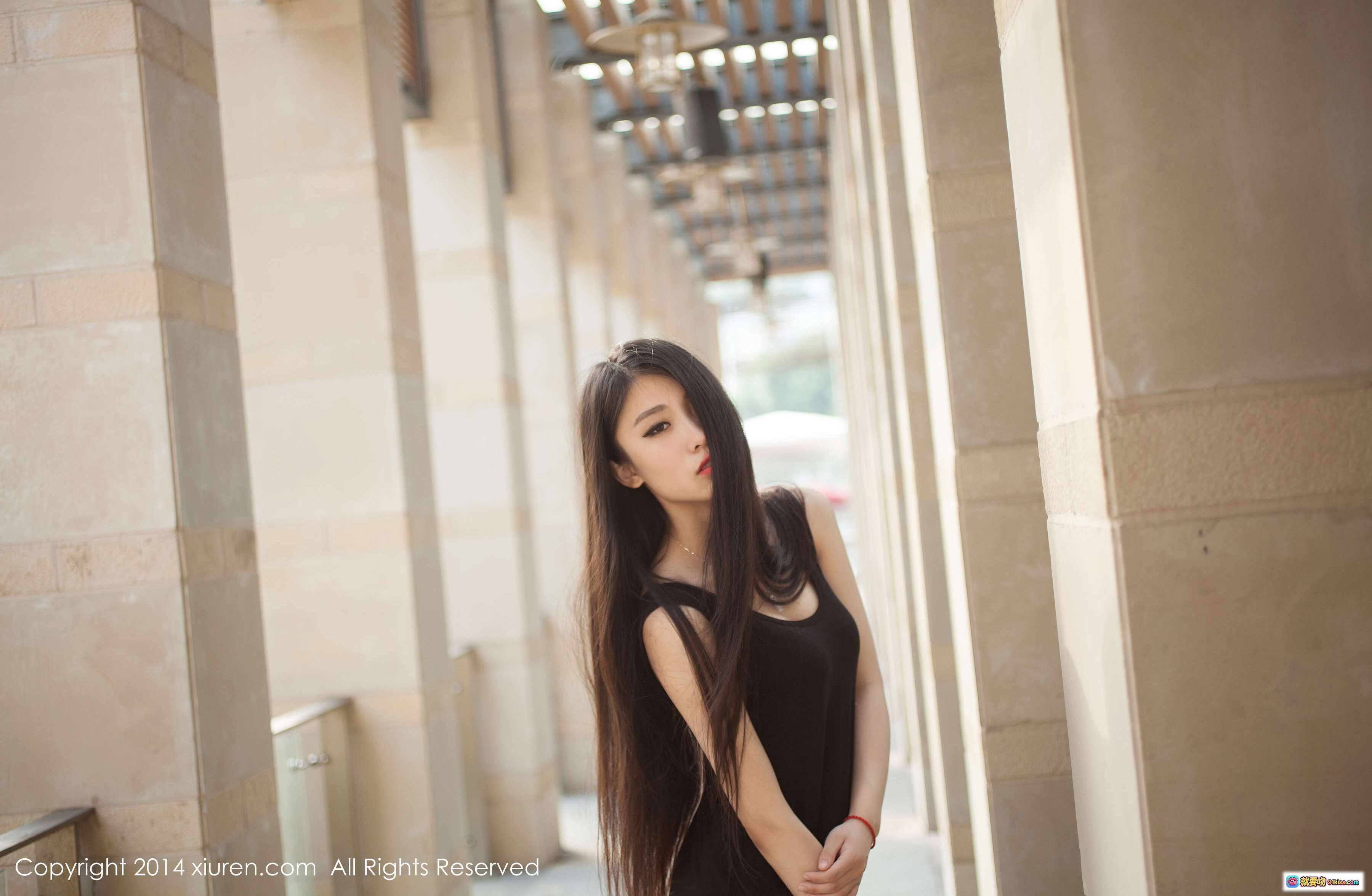 图片[7] - 战姝羽Zina黑色长裙优雅写真 | 秀人网2014外拍时尚人像 | 长发美女街拍姿态自然 - 就要吻