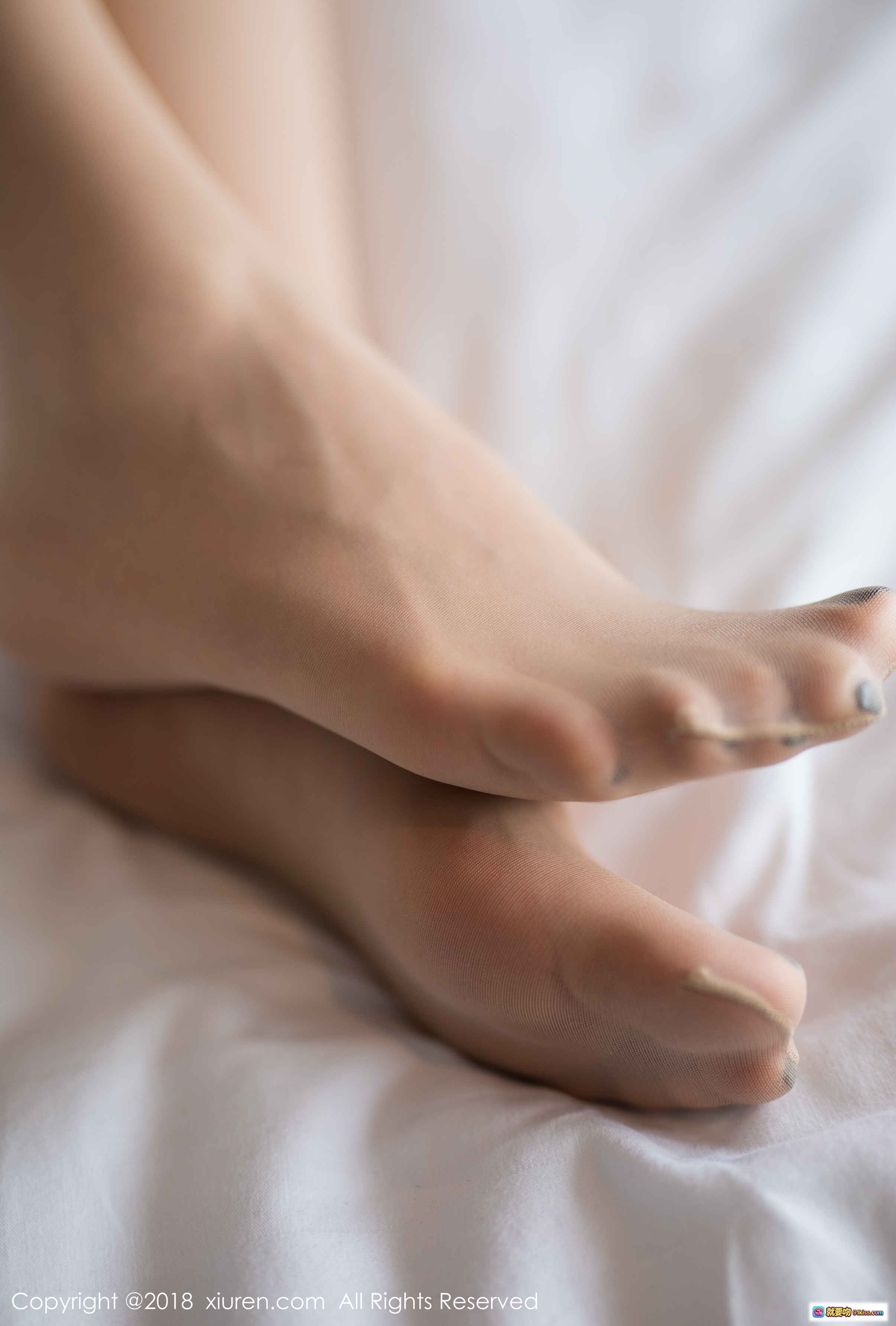 图片[1] - 黄楽然美足特写 | 丝袜玉足性感写真 | XIUREN秀人网2018精选图集 - 就要吻