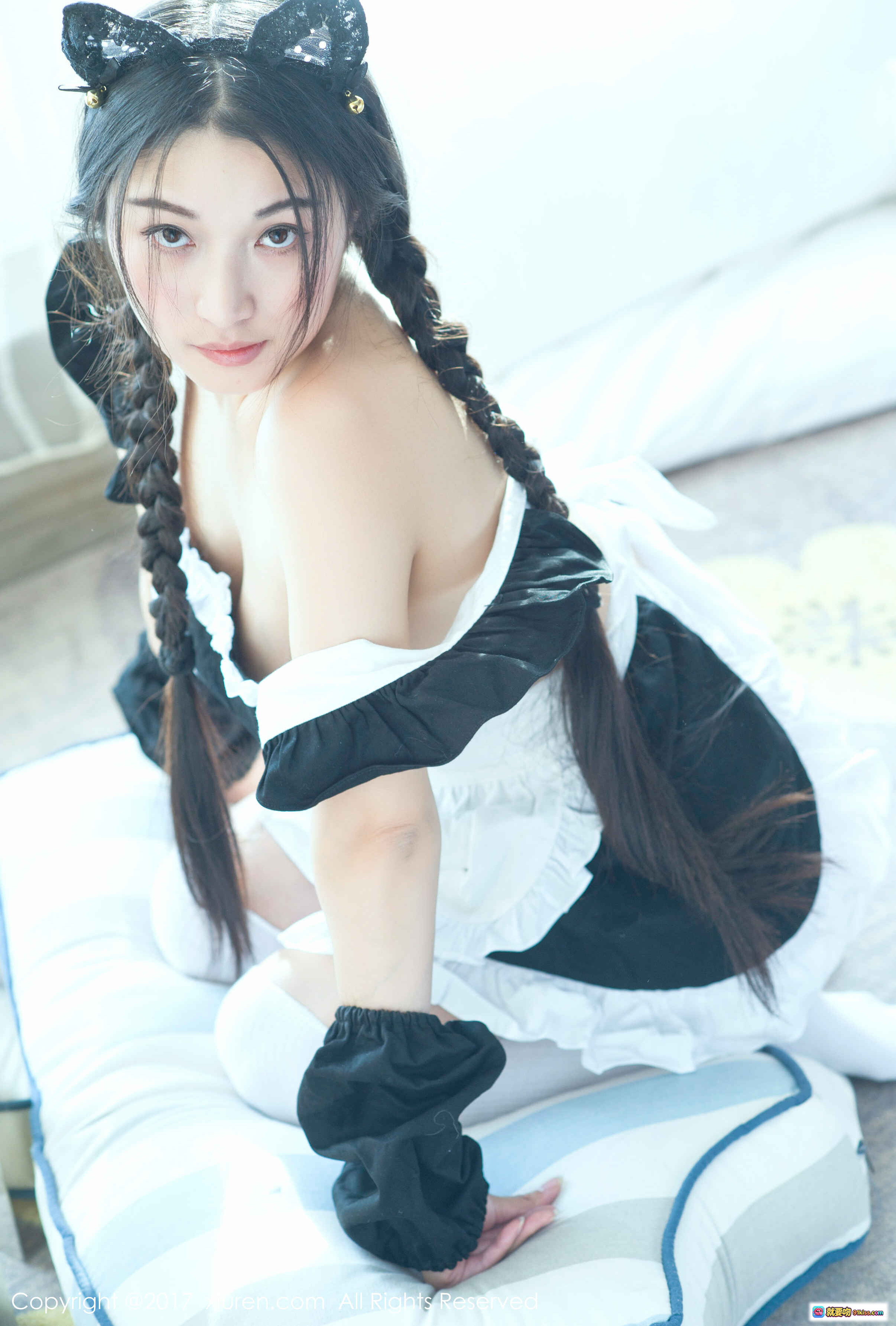 图片[10] - 盼盼已鸠红色透视旗袍写真 – 秀人网2017年3月31日NO.732性感私房照 - 就要吻