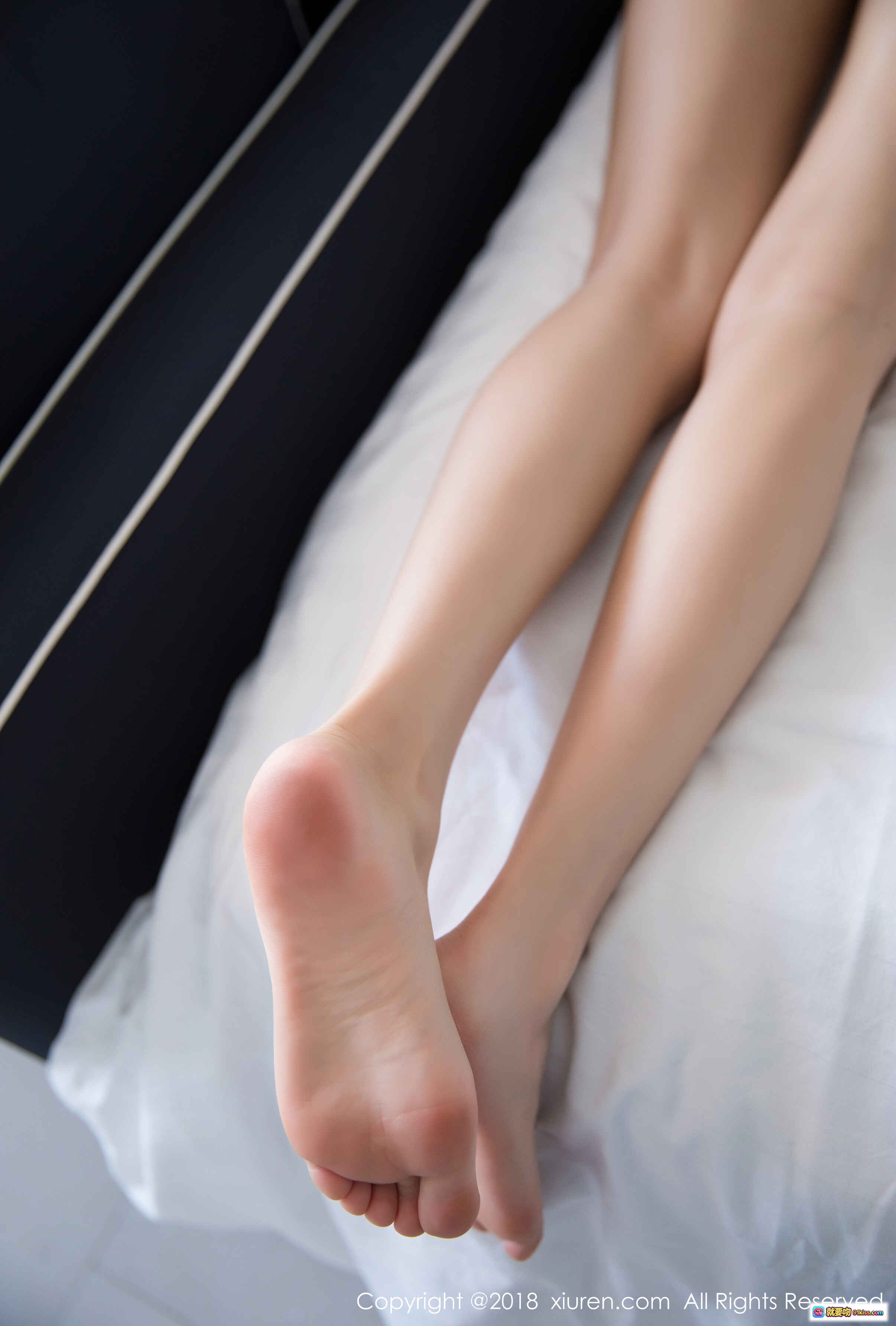 图片[5] - 杨晨晨sugar性感背影写真 – 白色短裤搭配绿色内衣床上私房照 – XIUREN秀人网2018.08.24 No.1134 - 就要吻