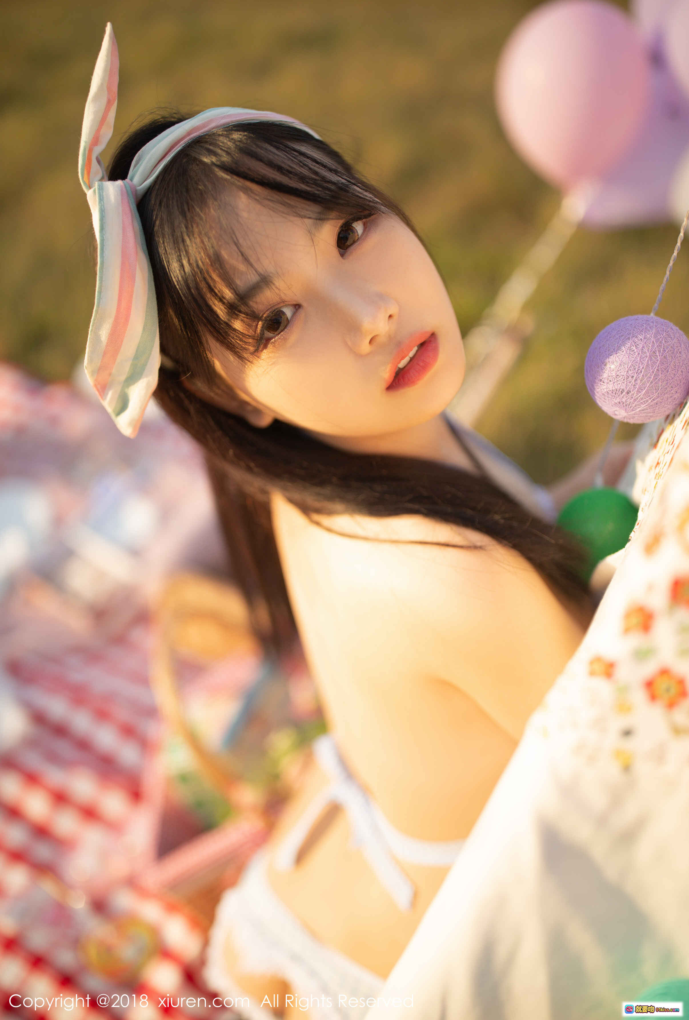 图片[9] - 徐微微mia户外野餐写真｜兔耳比基尼少女｜彩色气球帐篷日落美景｜XIUREN秀人网2018精选 - 就要吻